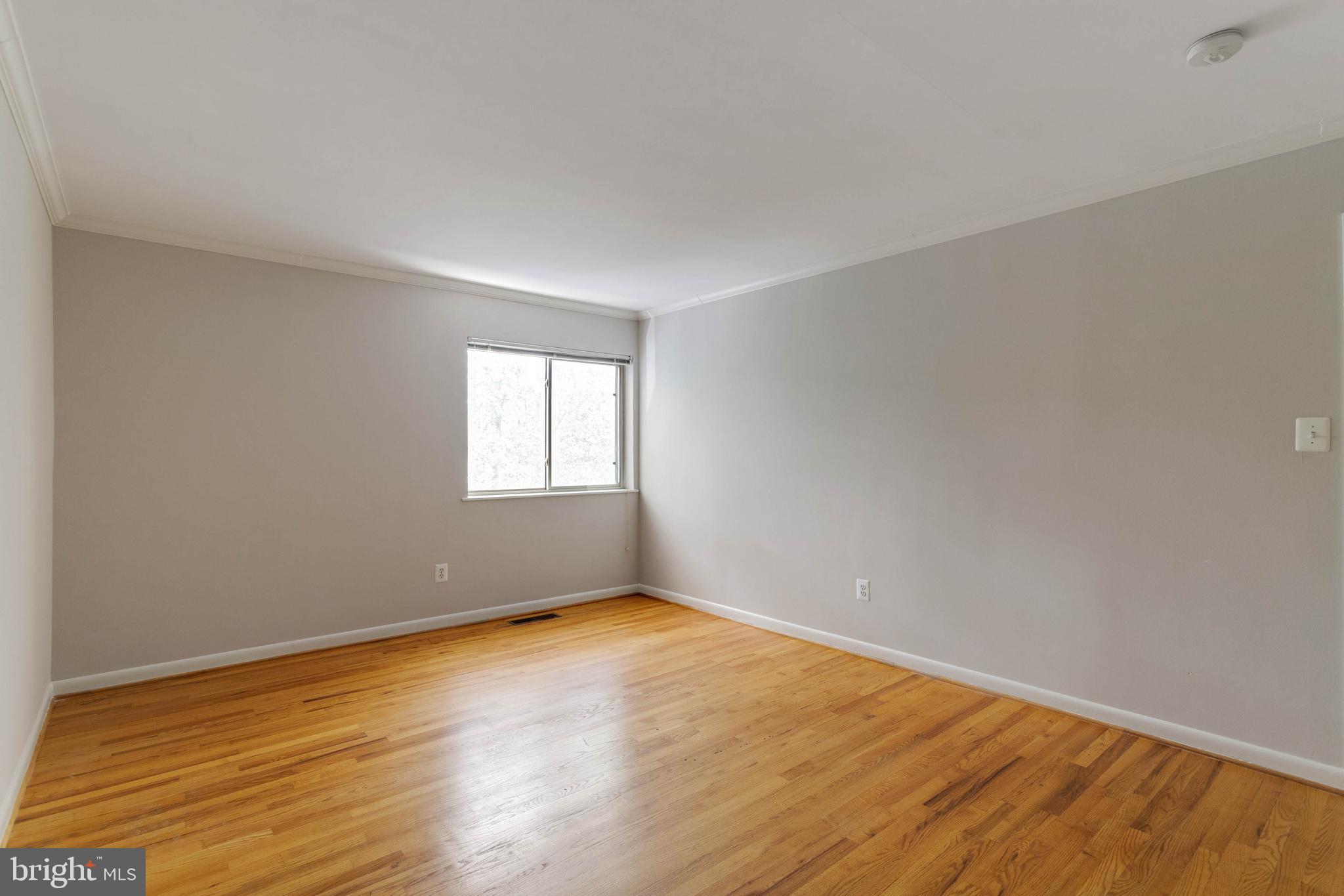 LONDON TERRACE - Residential Lease