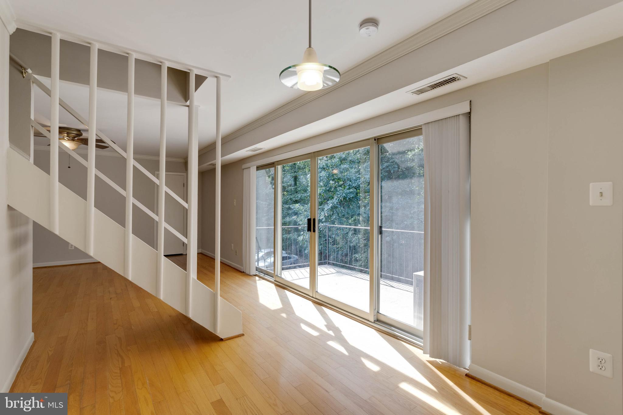 LONDON TERRACE - Residential Lease