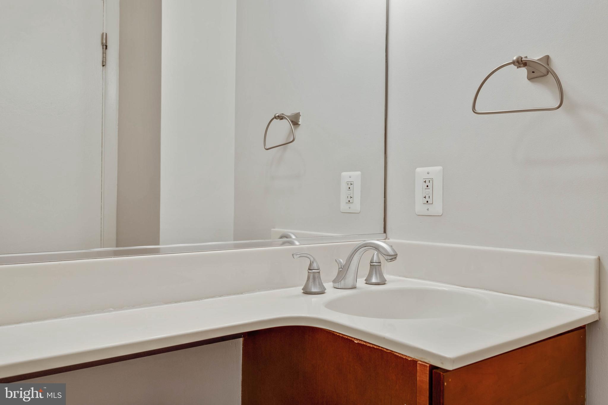 LONDON TERRACE - Residential Lease