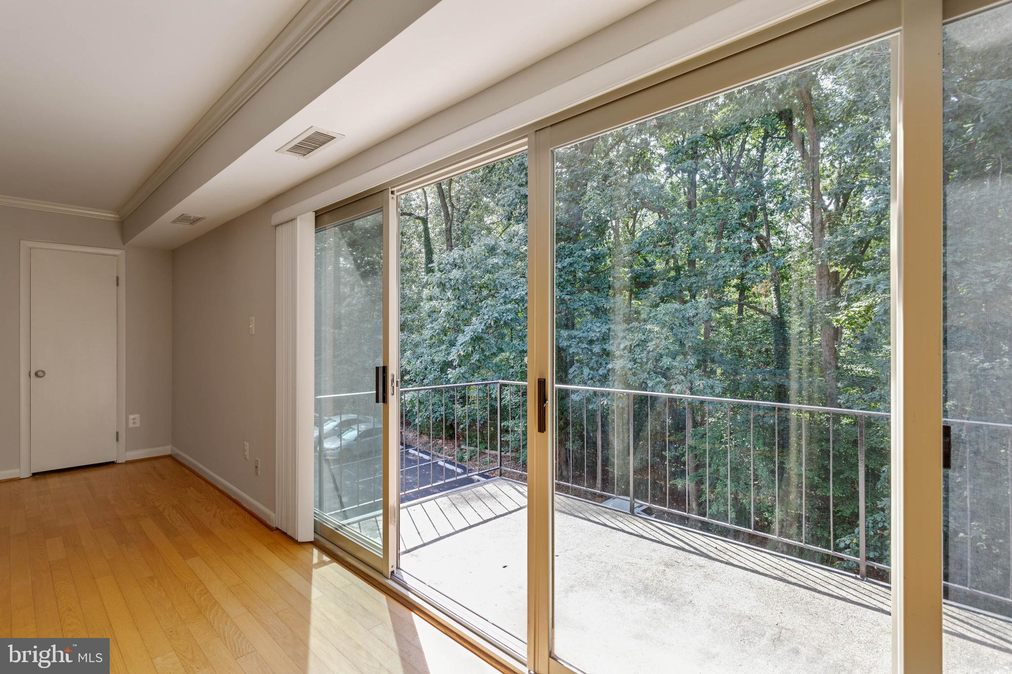 LONDON TERRACE - Residential Lease