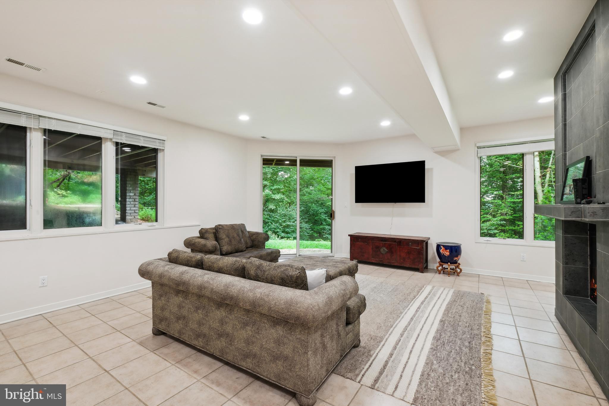 AVENEL - Residential