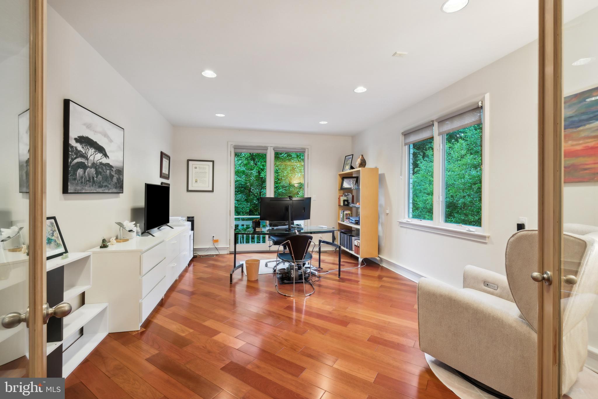 AVENEL - Residential