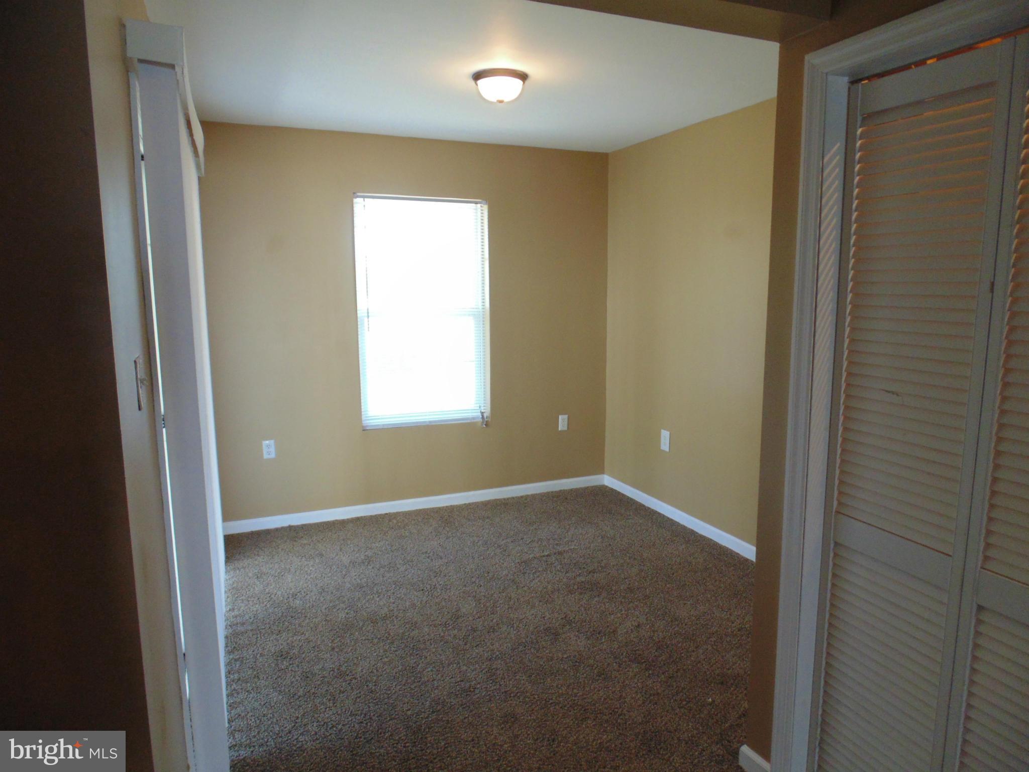 LEE'S RIDGE - Residential Lease