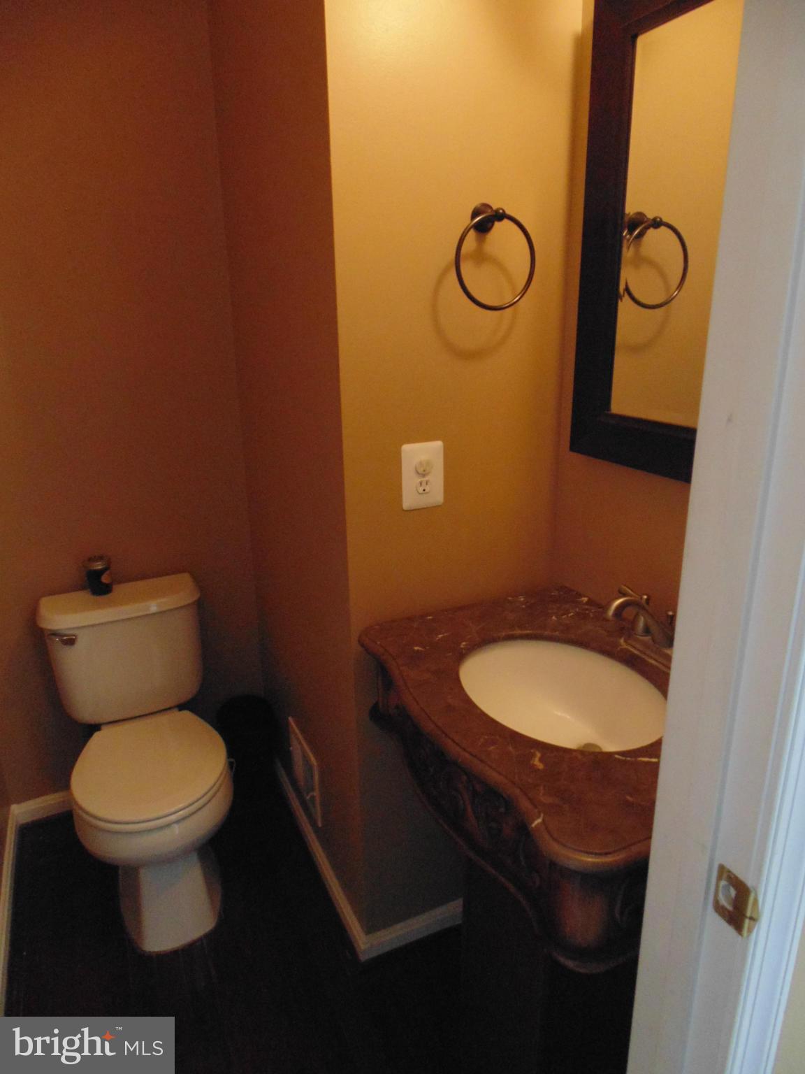 LEE'S RIDGE - Residential Lease