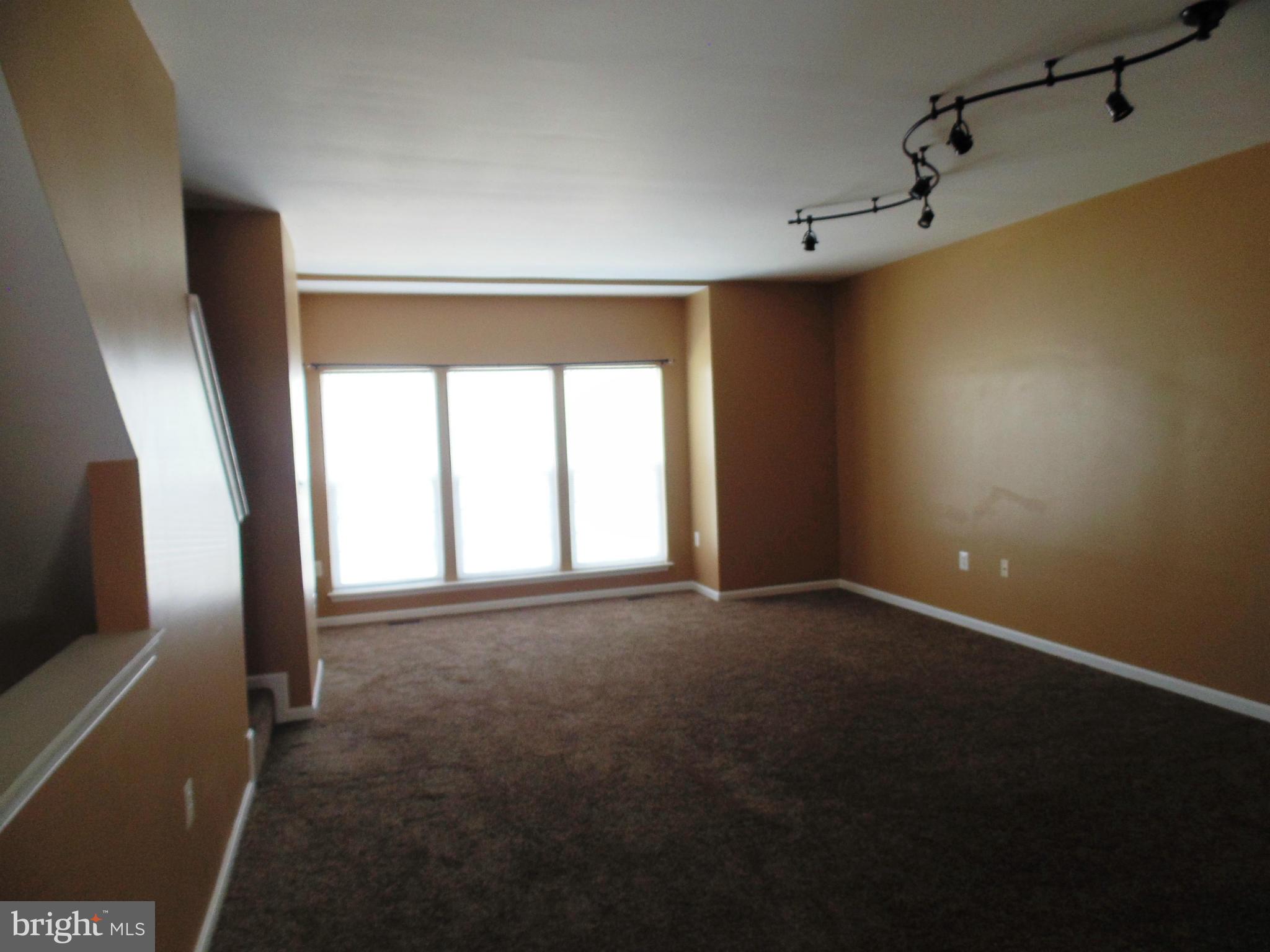 LEE'S RIDGE - Residential Lease