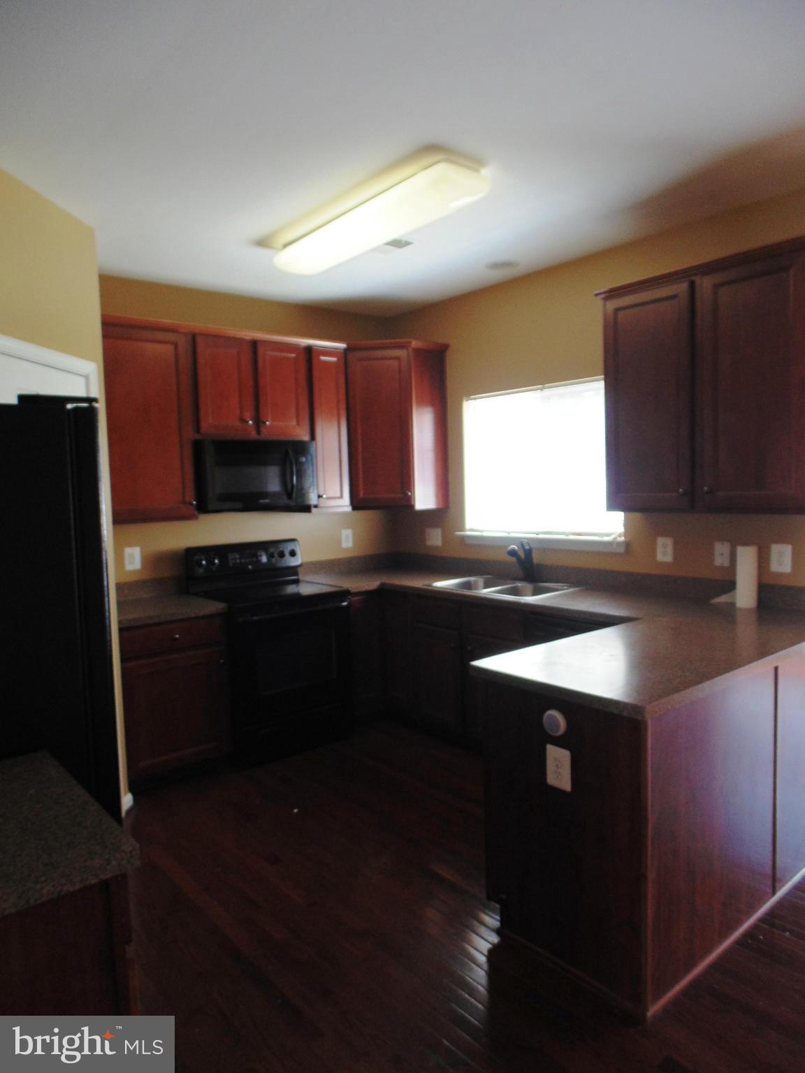 LEE'S RIDGE - Residential Lease