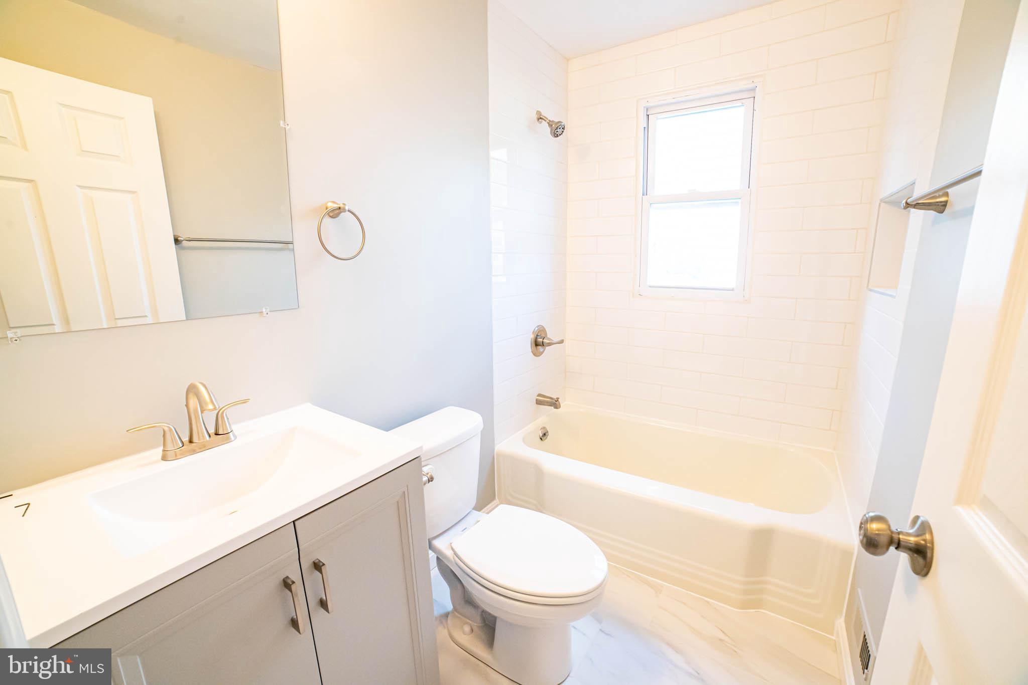 WESTMORELAND FRUIT FARM - Residential