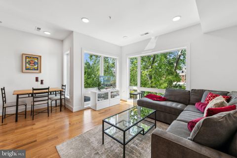 1717 D STREET NE 2 WASHINGTON DC 20002