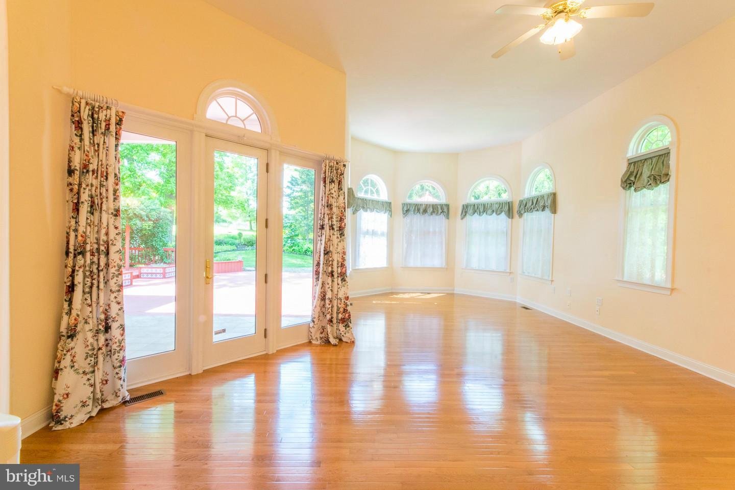 CRESS CREEK - Residential