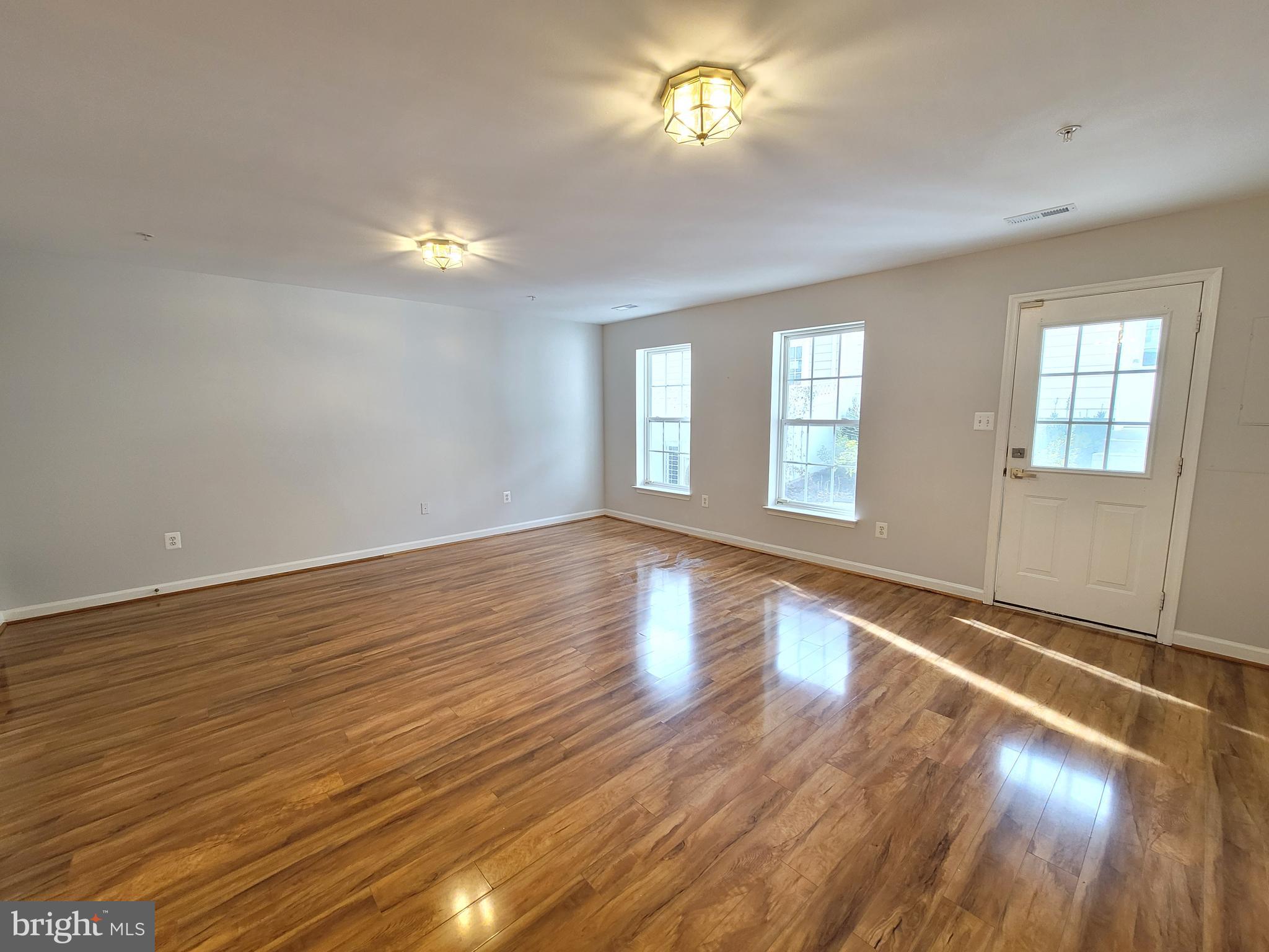 URBANA - Residential Lease