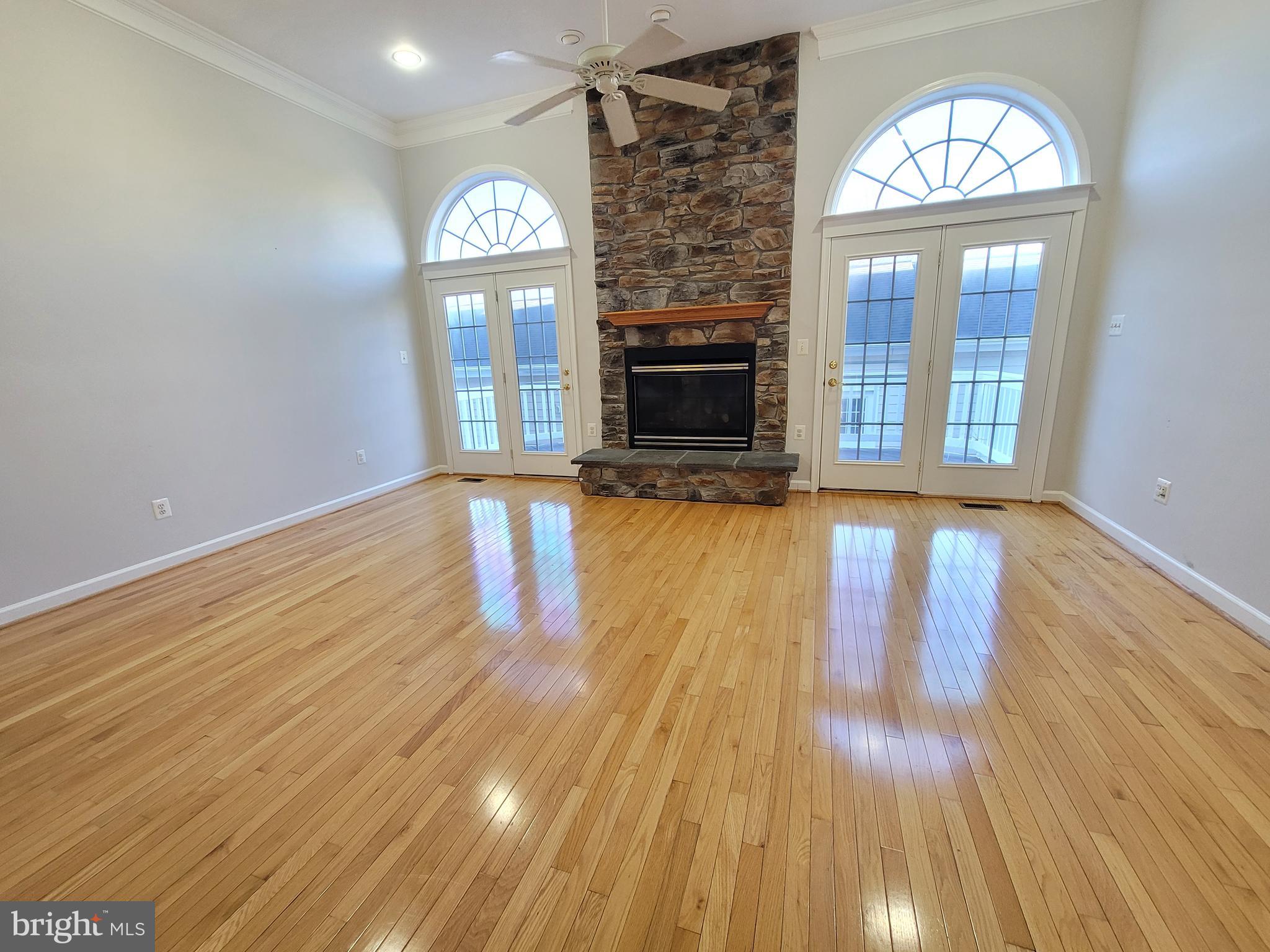 URBANA - Residential Lease