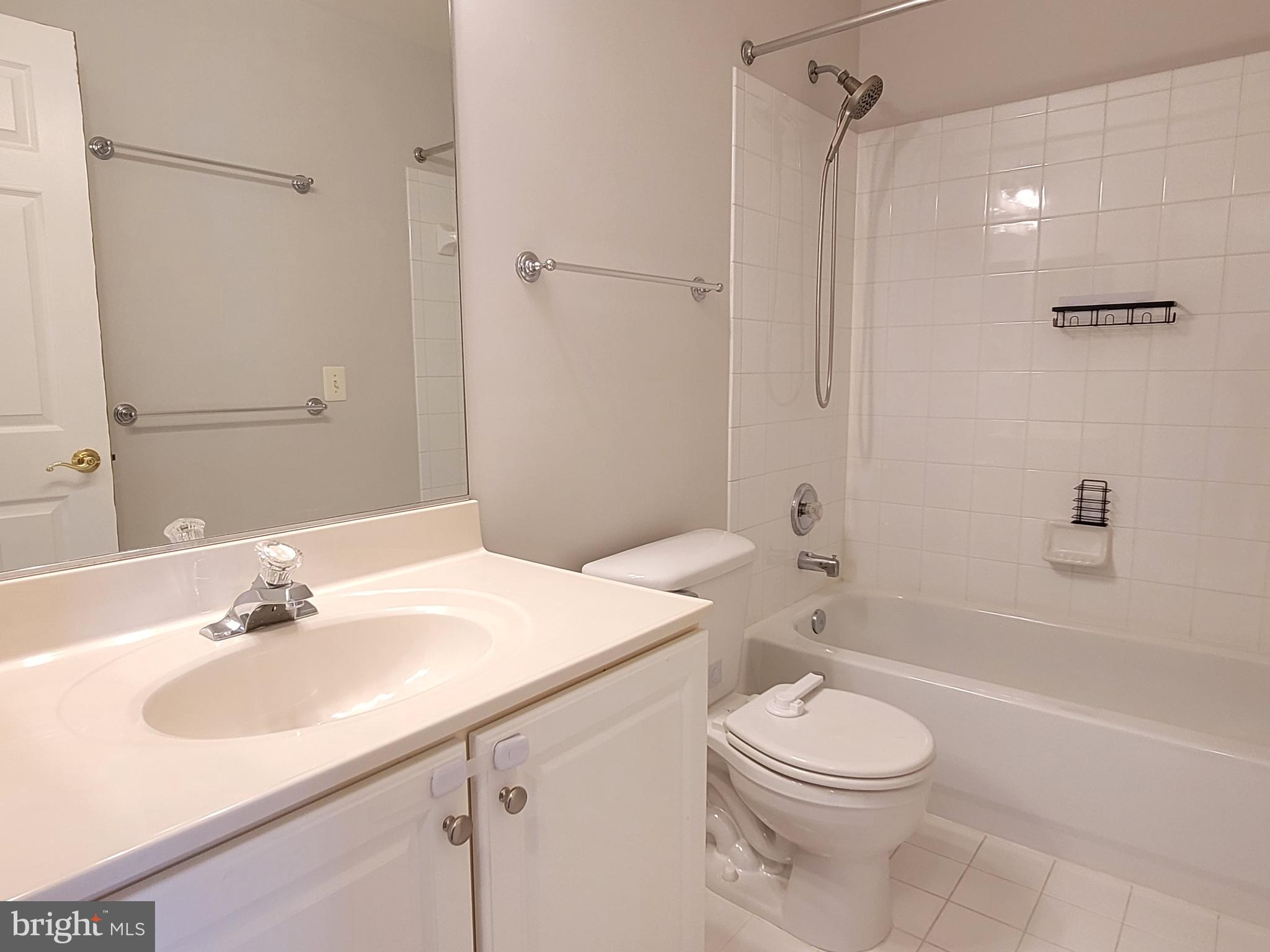 URBANA - Residential Lease