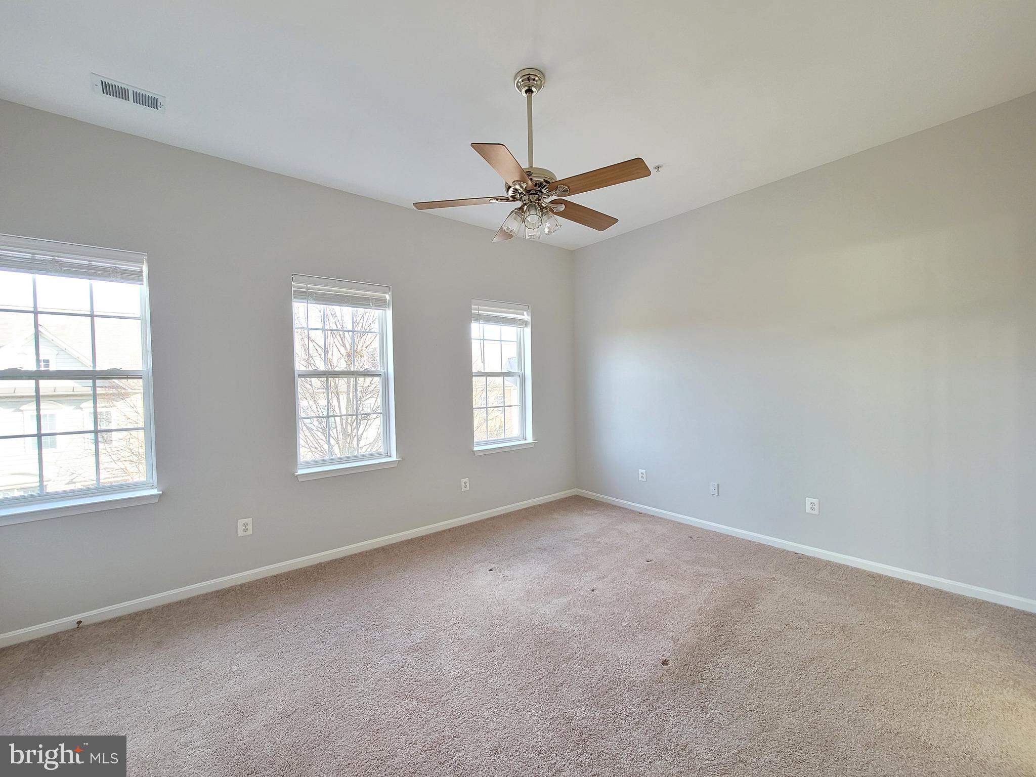 URBANA - Residential Lease