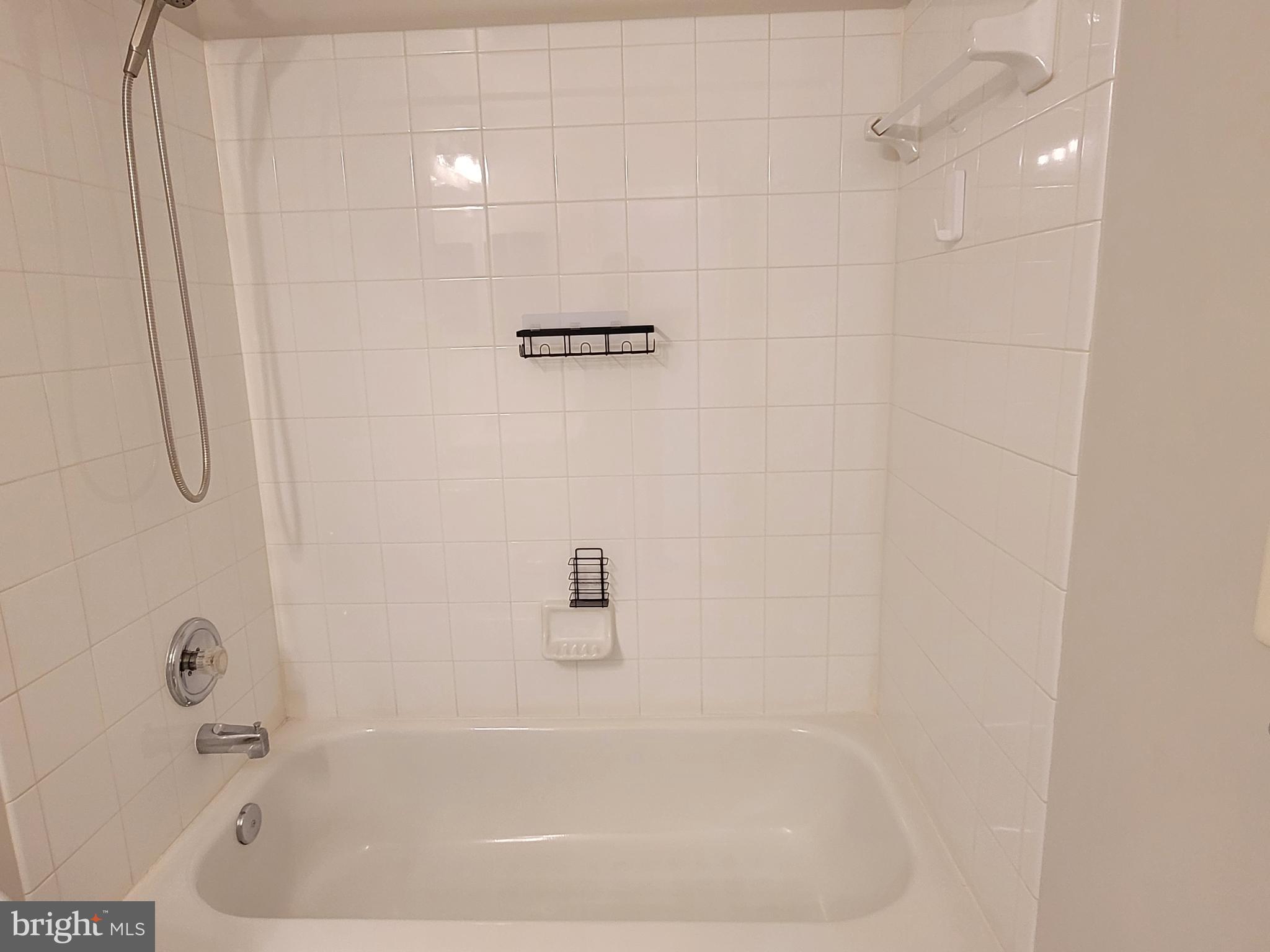 URBANA - Residential Lease