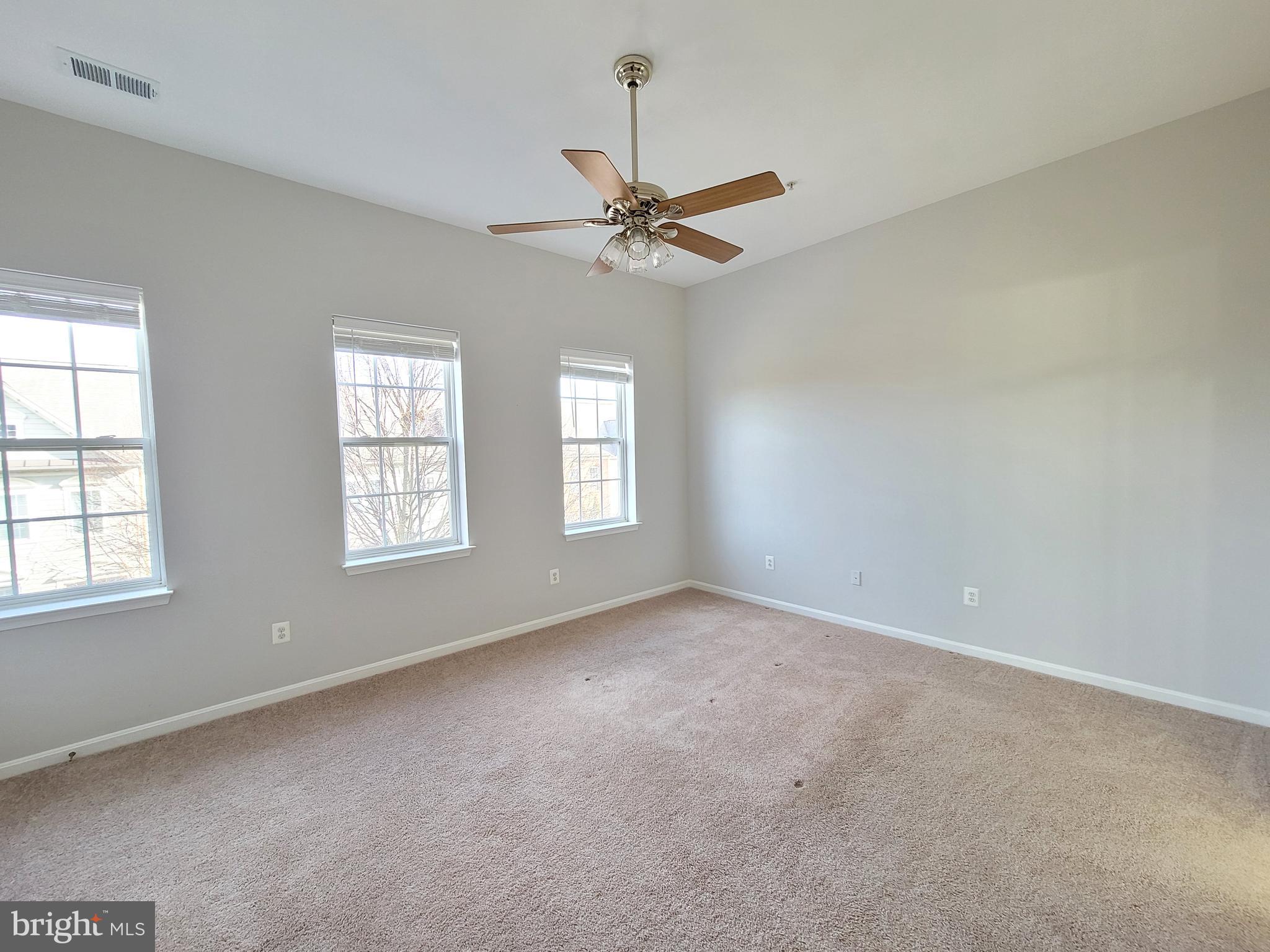 URBANA - Residential Lease