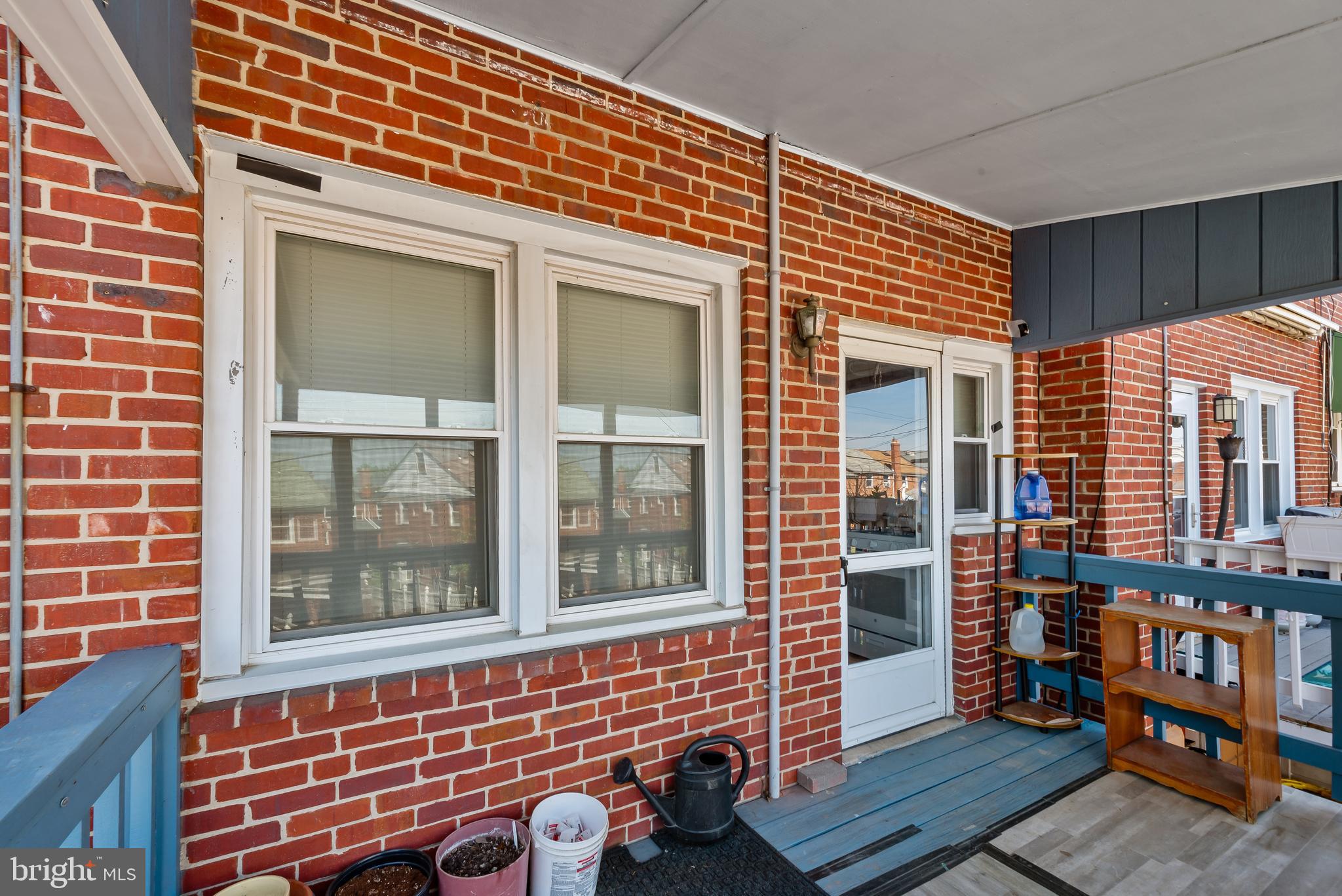EASTWOOD - Residential Lease