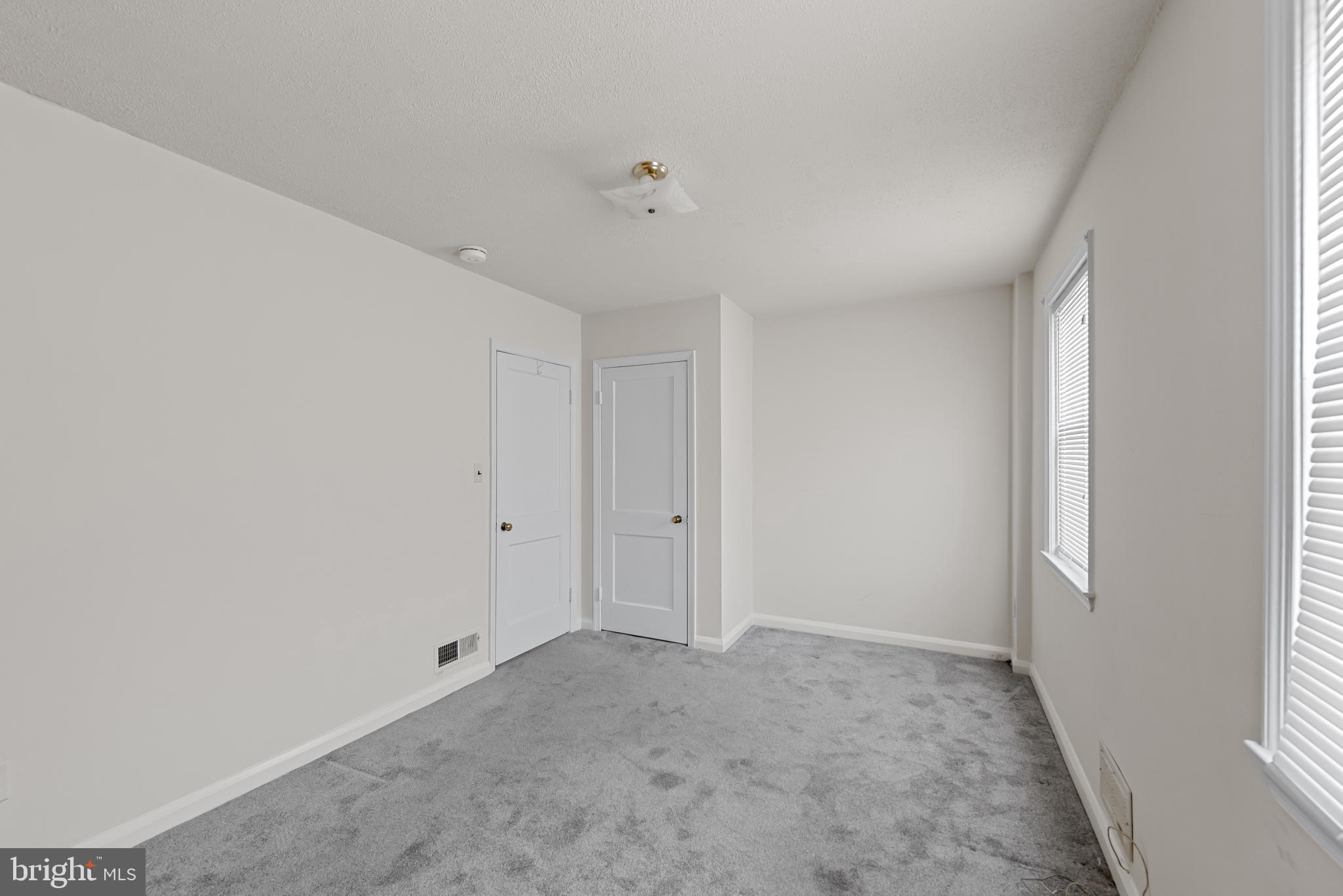 EASTWOOD - Residential Lease