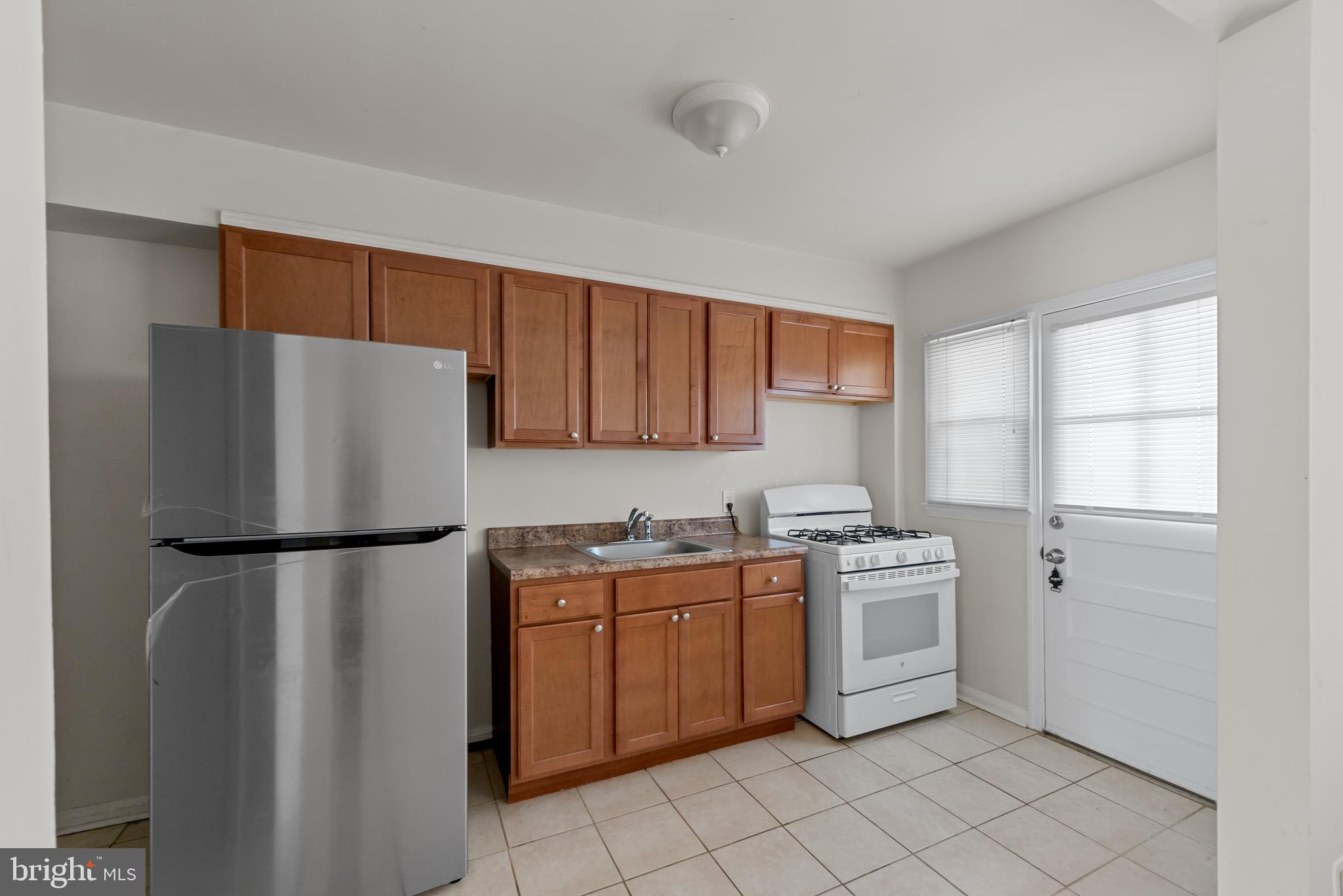 EASTWOOD - Residential Lease