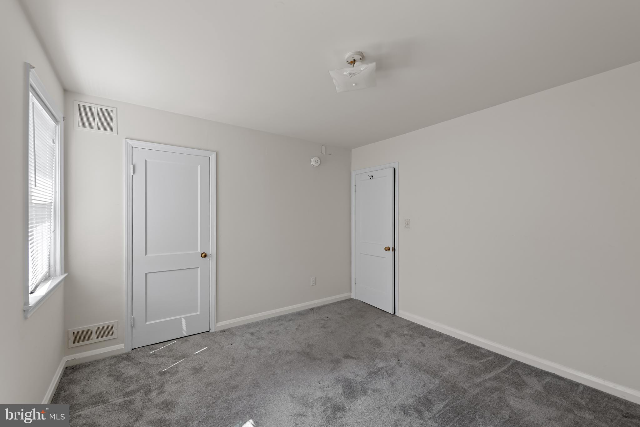 EASTWOOD - Residential Lease