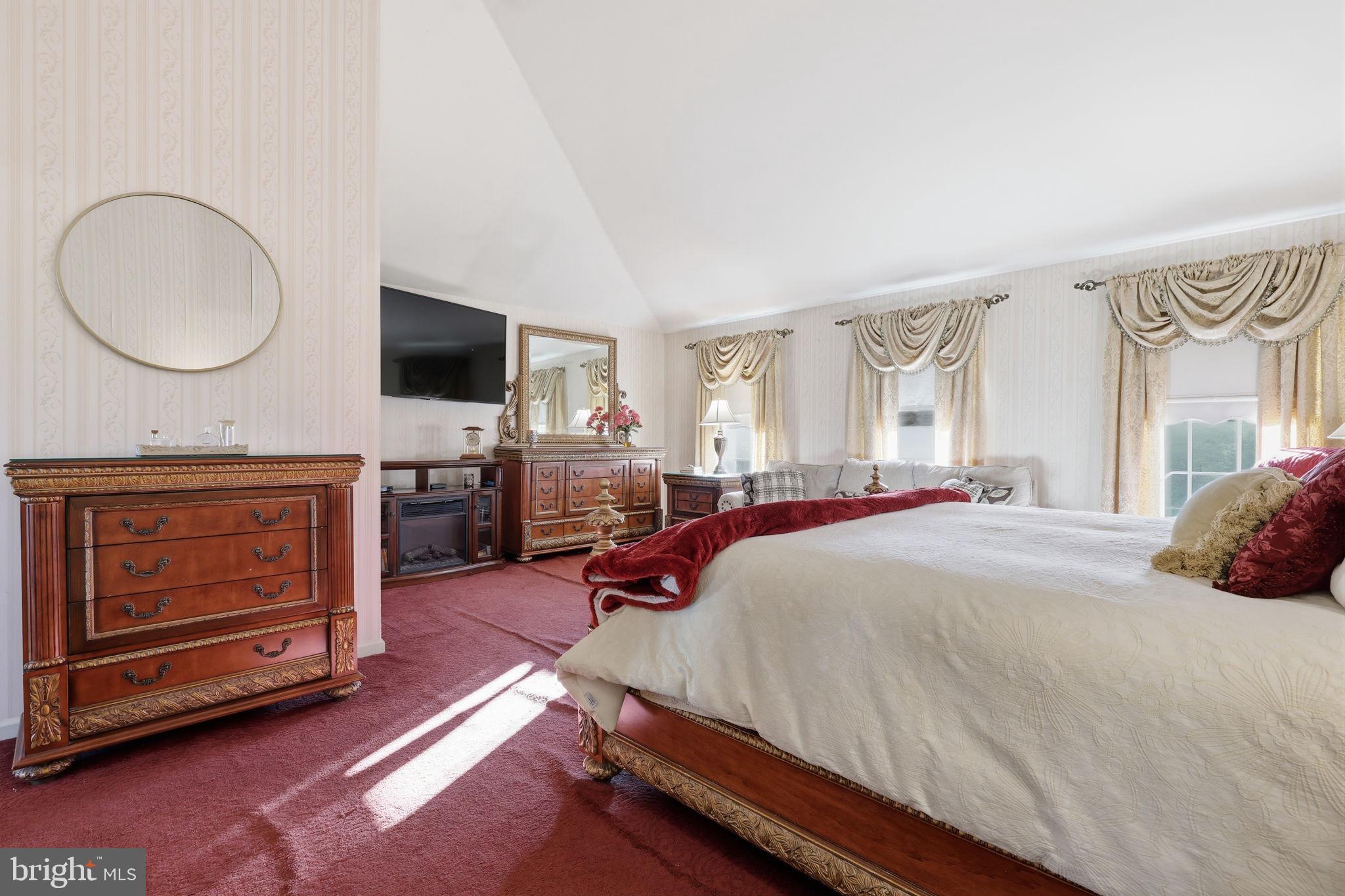 NORTHAMPTON RIDGE - Residential