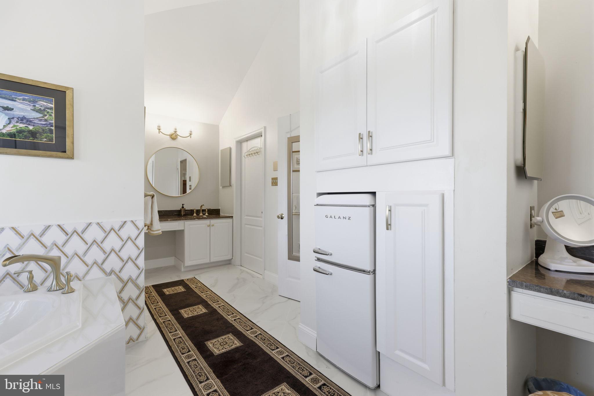 NORTHAMPTON RIDGE - Residential