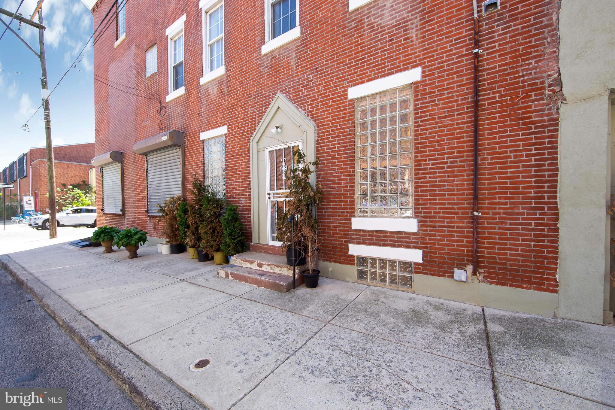 POINT BREEZE - Residential