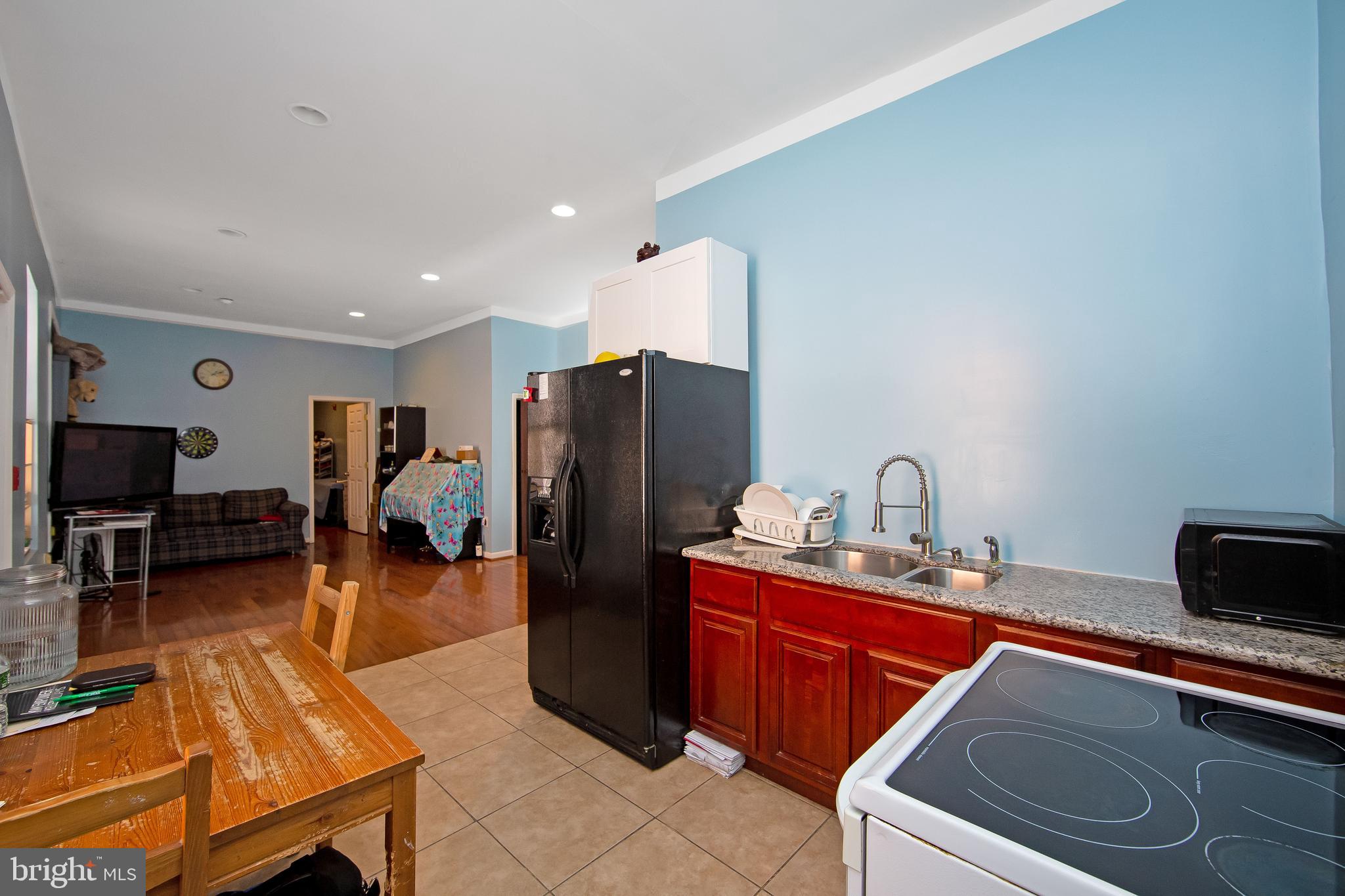 POINT BREEZE - Residential