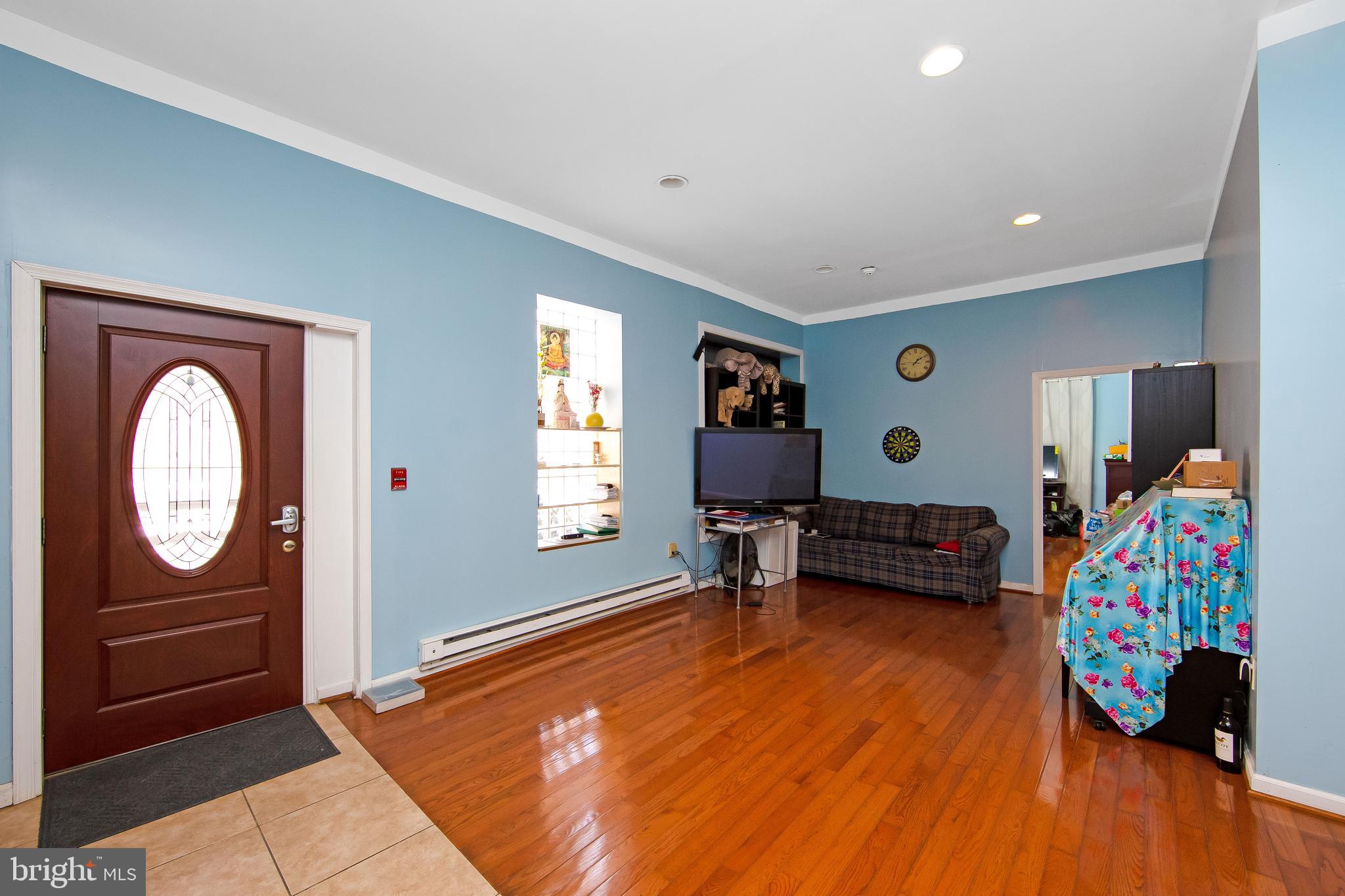 POINT BREEZE - Residential