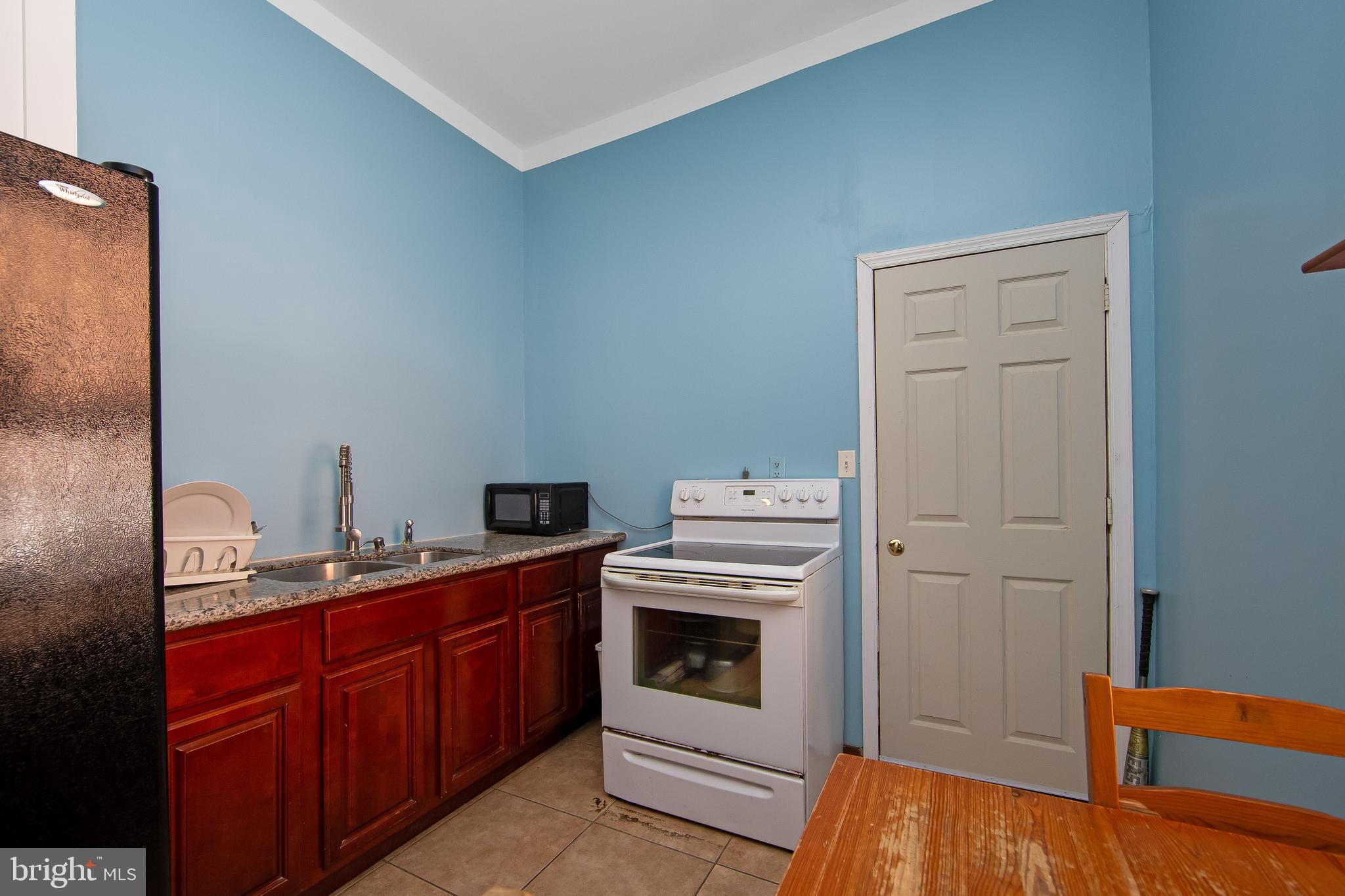 POINT BREEZE - Residential