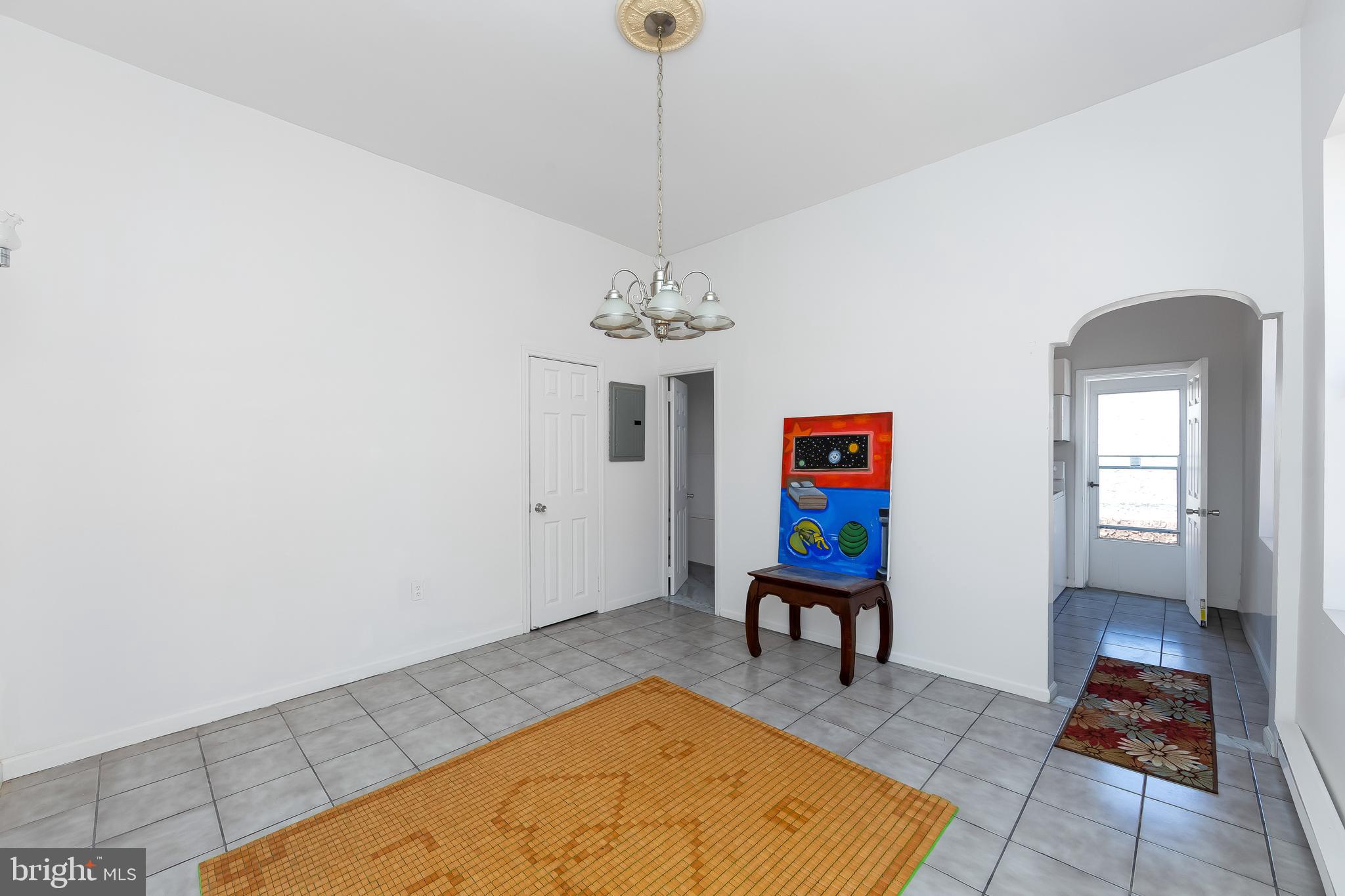 POINT BREEZE - Residential