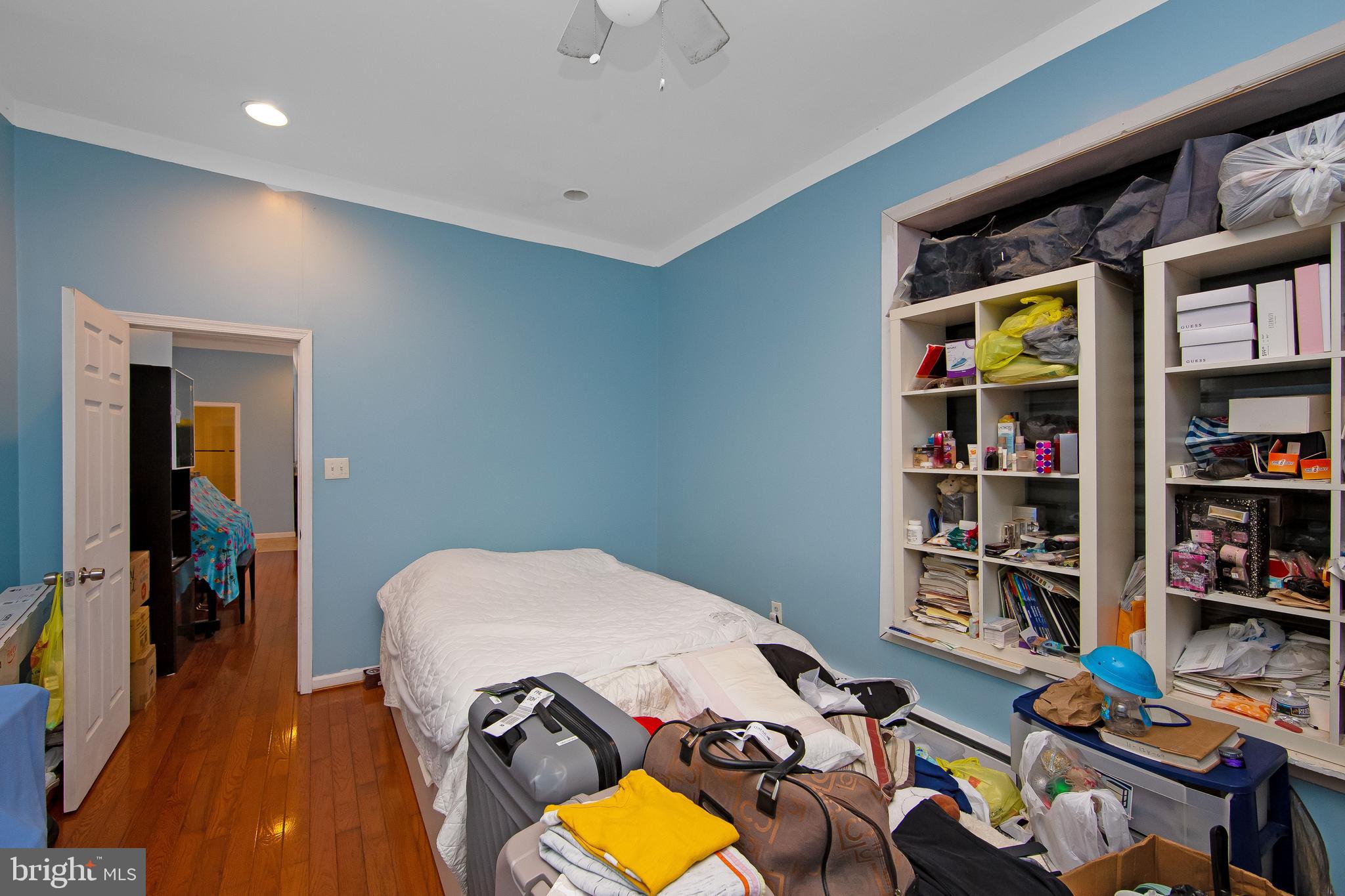 POINT BREEZE - Residential