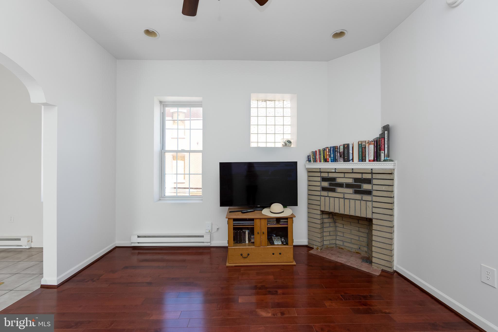 POINT BREEZE - Residential