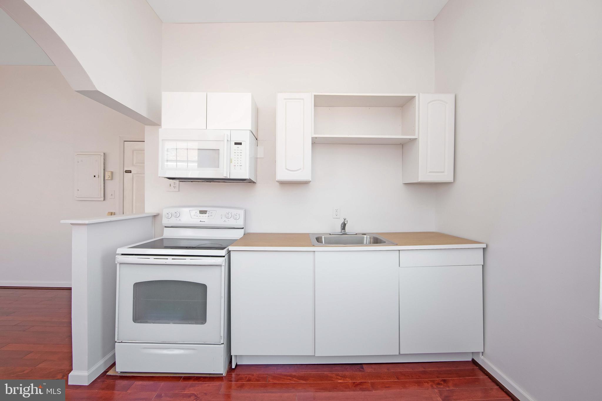 POINT BREEZE - Residential