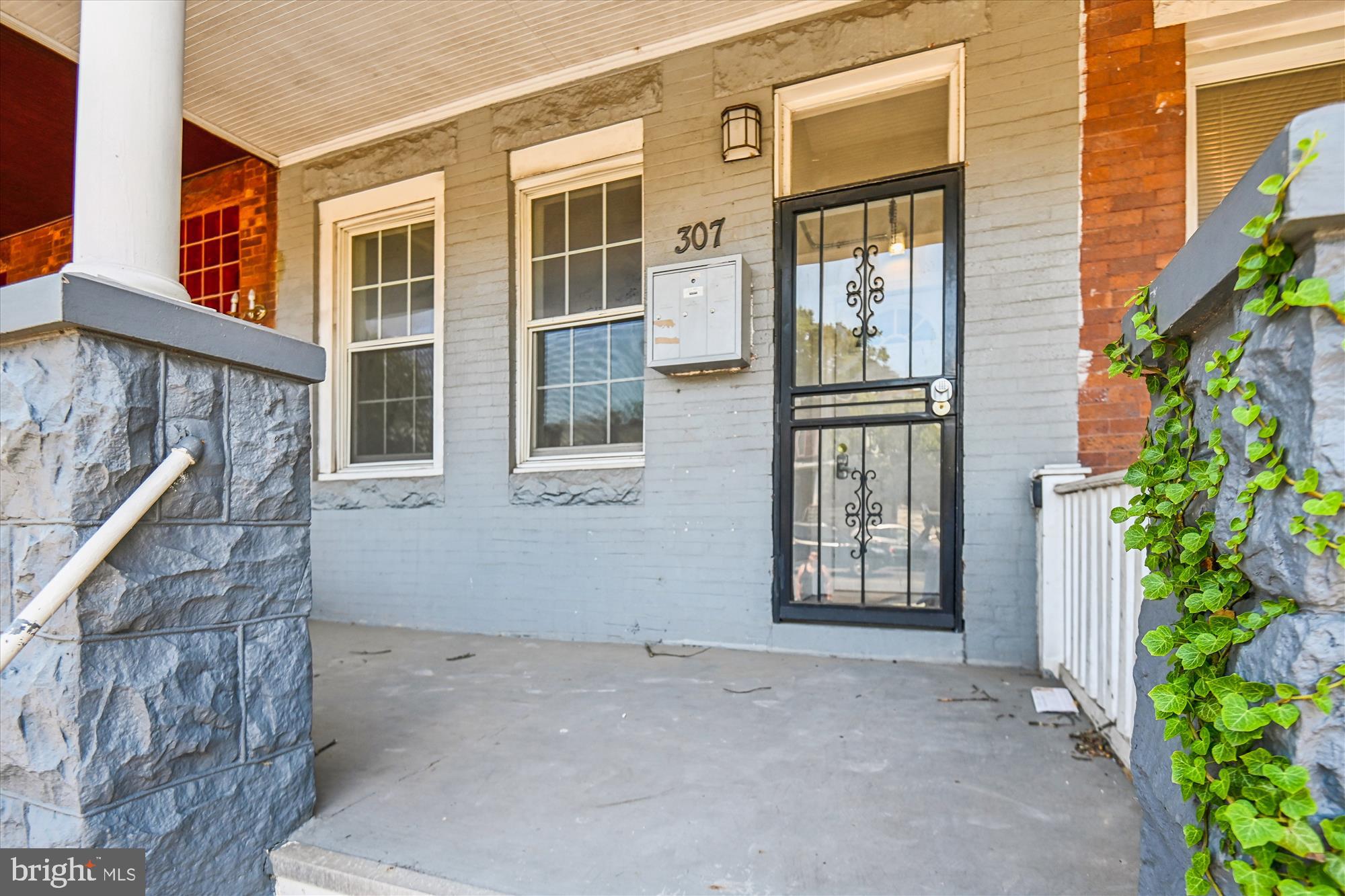 CHARLES VILLAGE - Residential Income