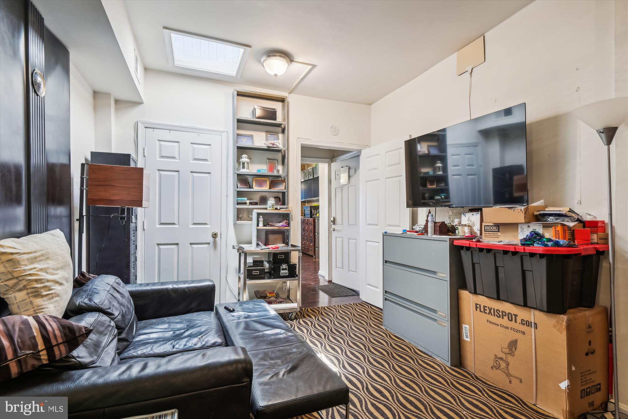 CHARLES VILLAGE - Residential Income