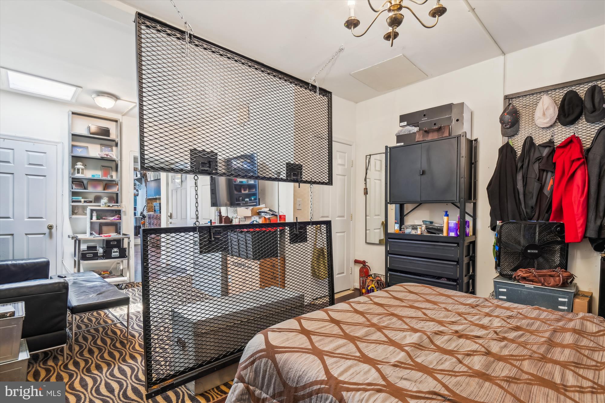 CHARLES VILLAGE - Residential Income