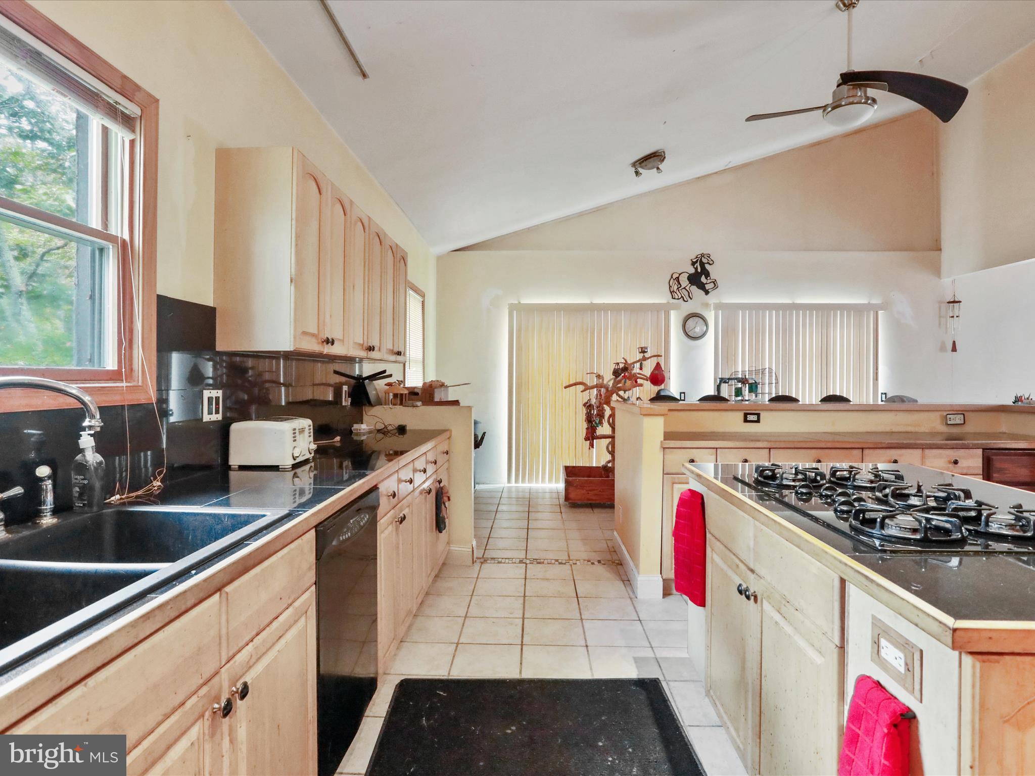 FOREST COLONY - Residential