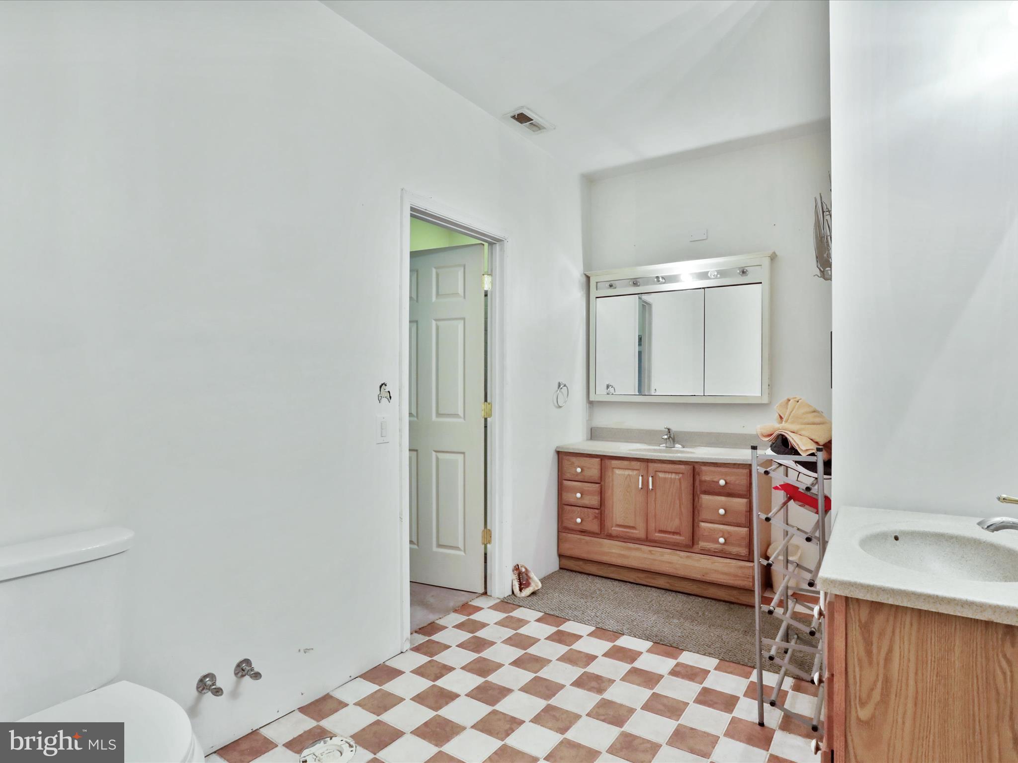 FOREST COLONY - Residential