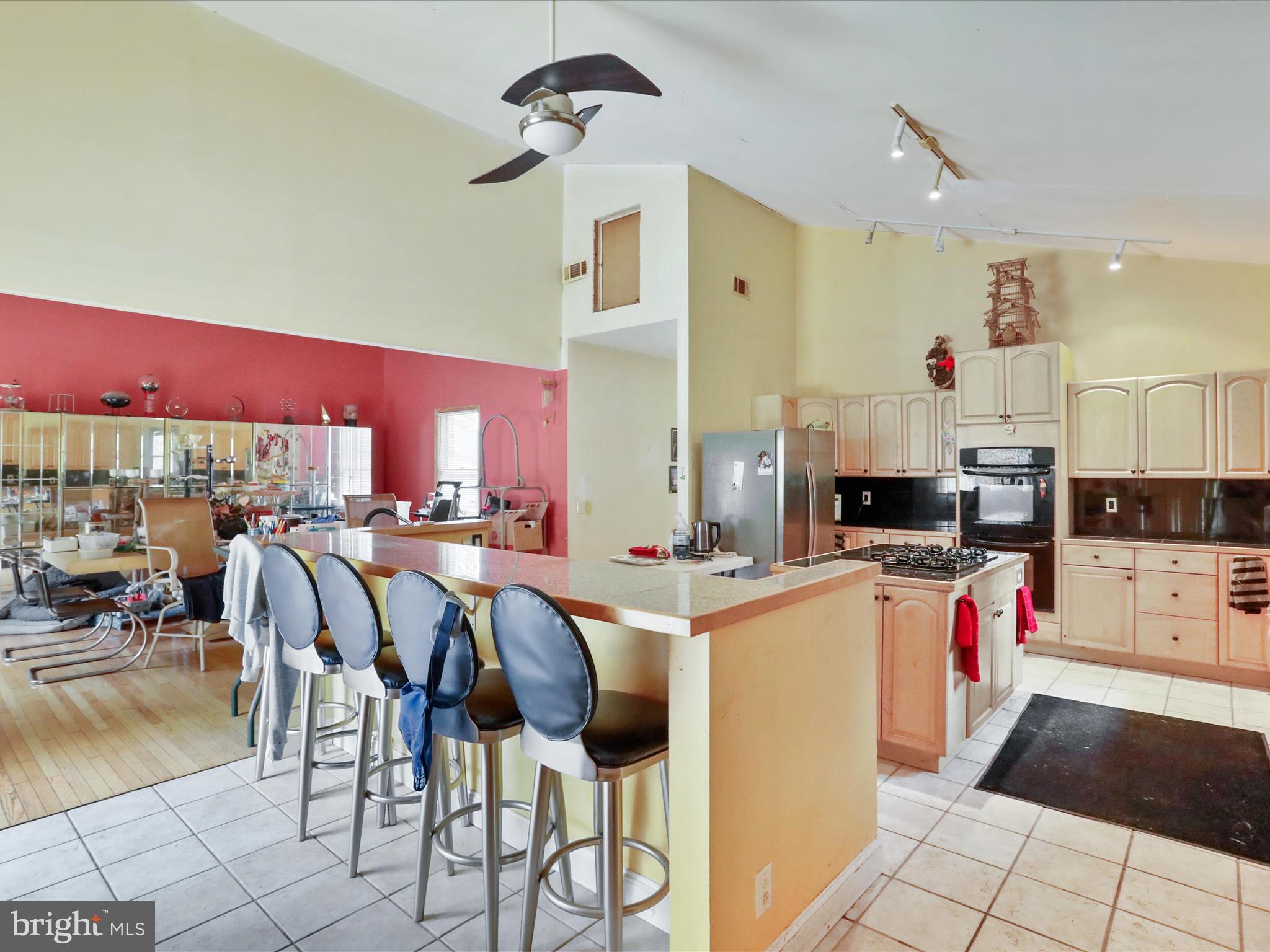 FOREST COLONY - Residential