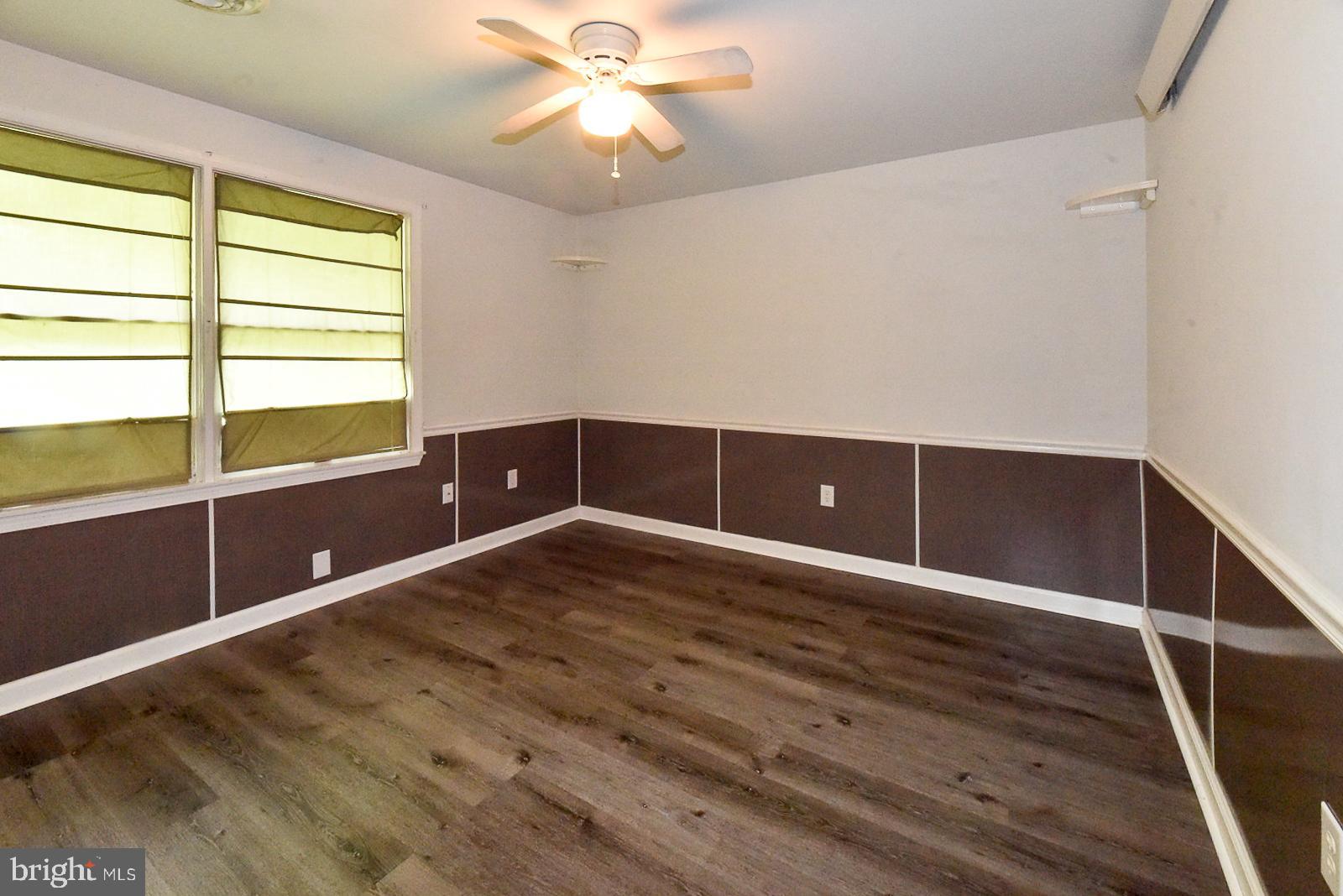 LAND O LAKES - Residential Lease