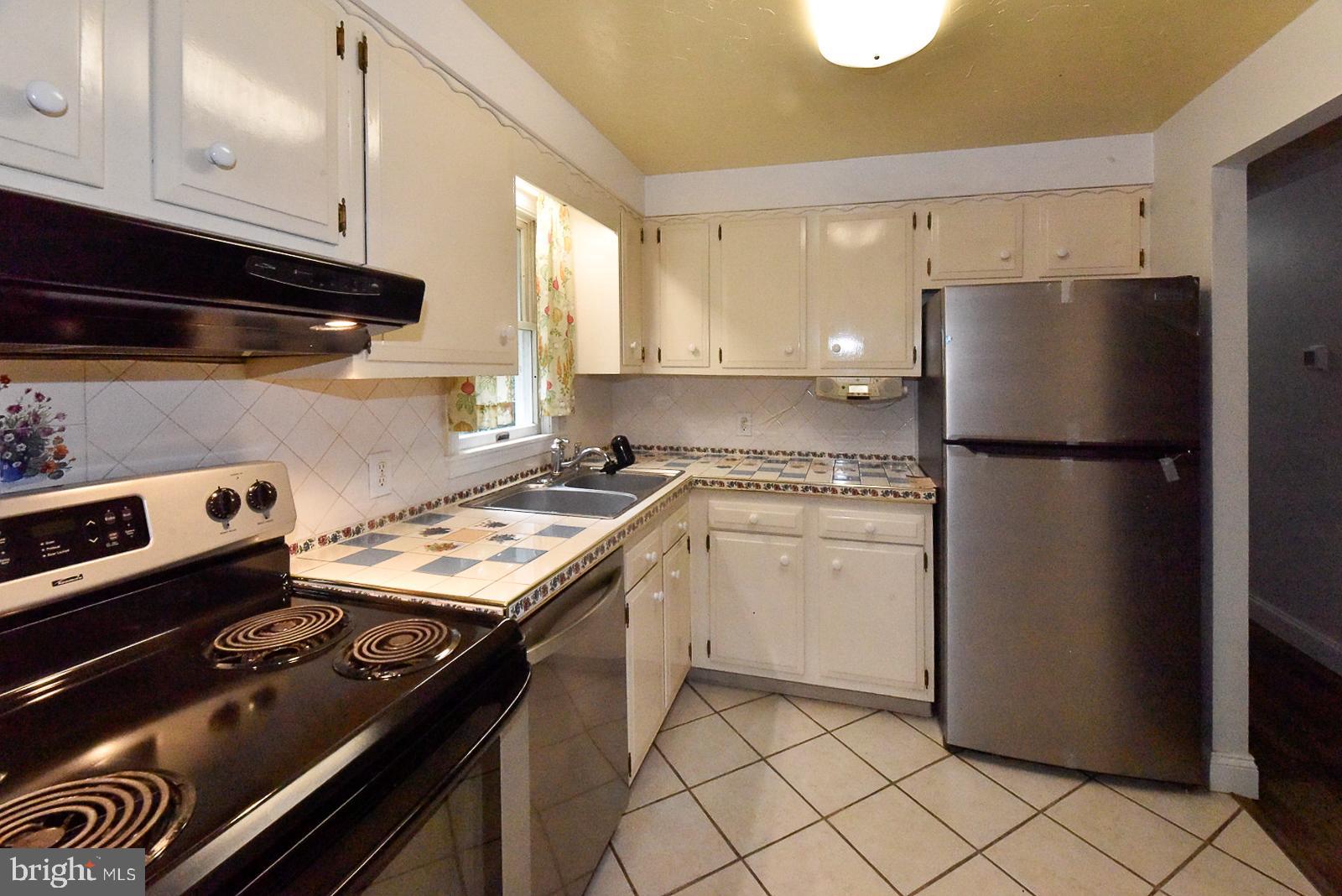 LAND O LAKES - Residential Lease