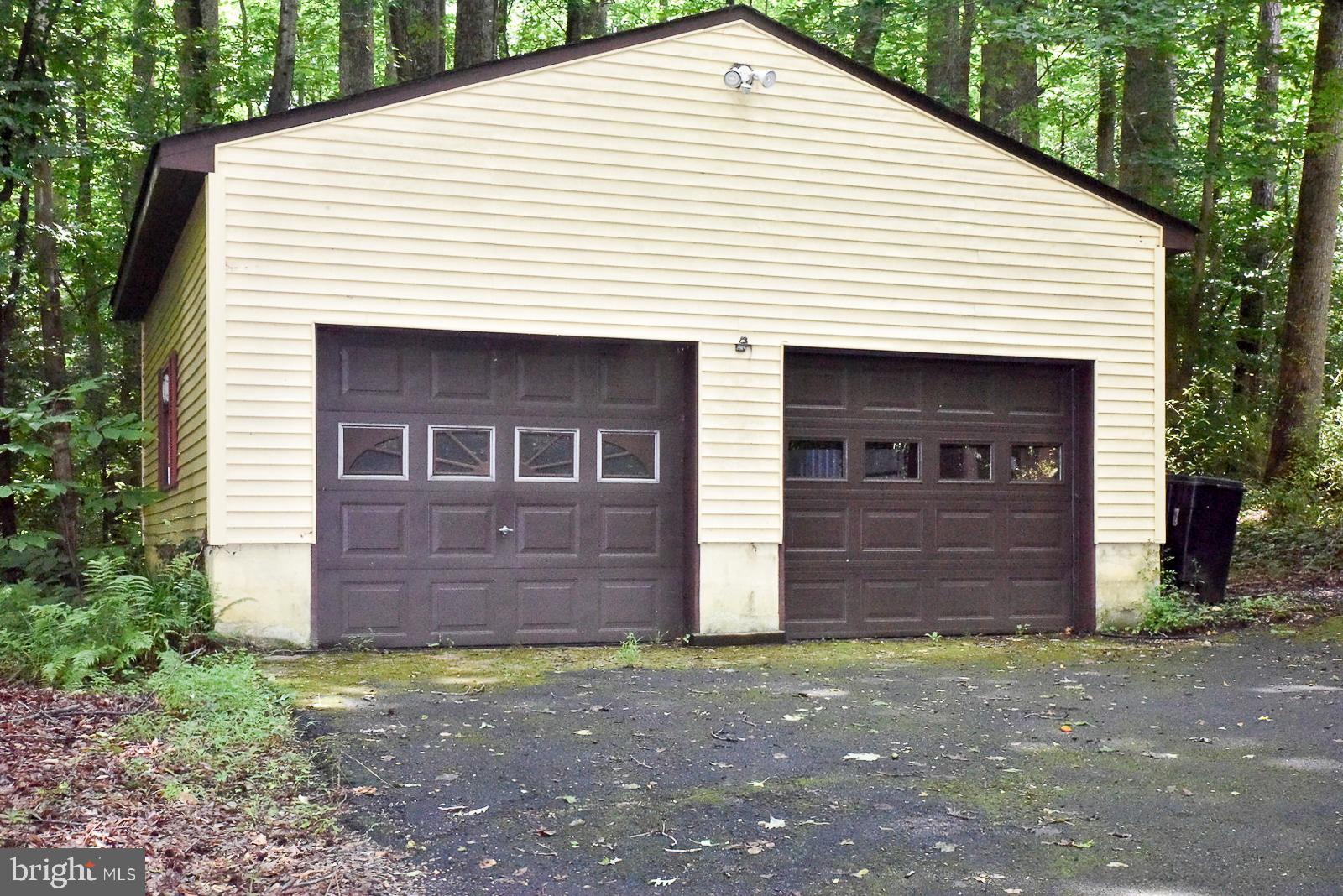 LAND O LAKES - Residential Lease