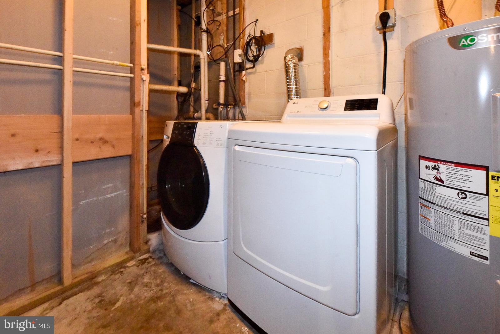 LAND O LAKES - Residential Lease