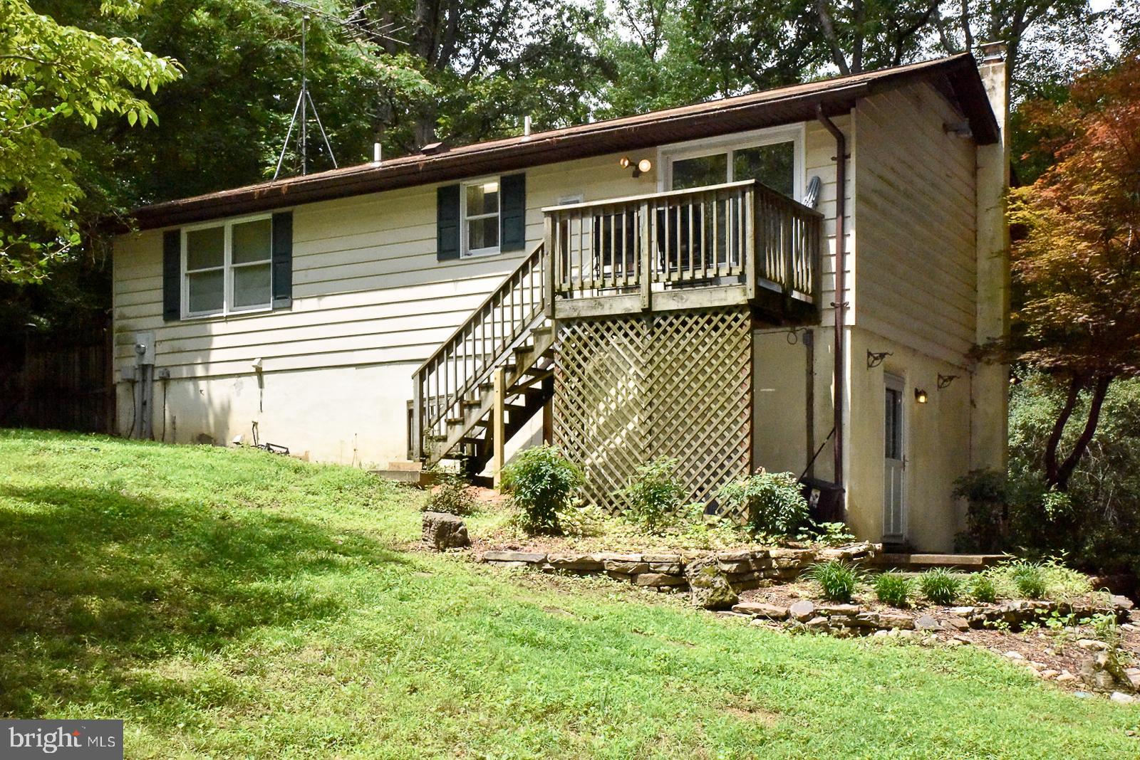 LAND O LAKES - Residential Lease