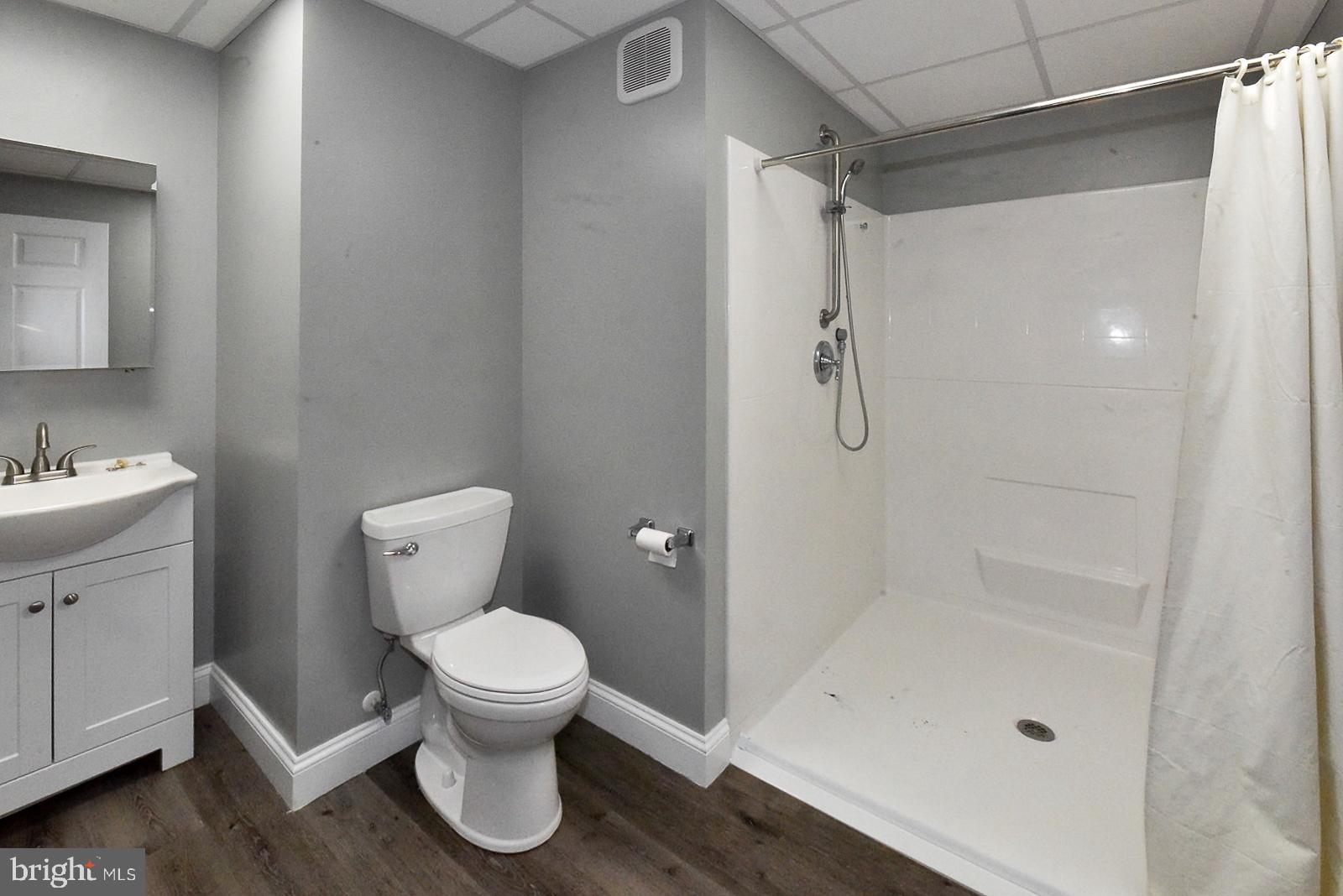 LAND O LAKES - Residential Lease