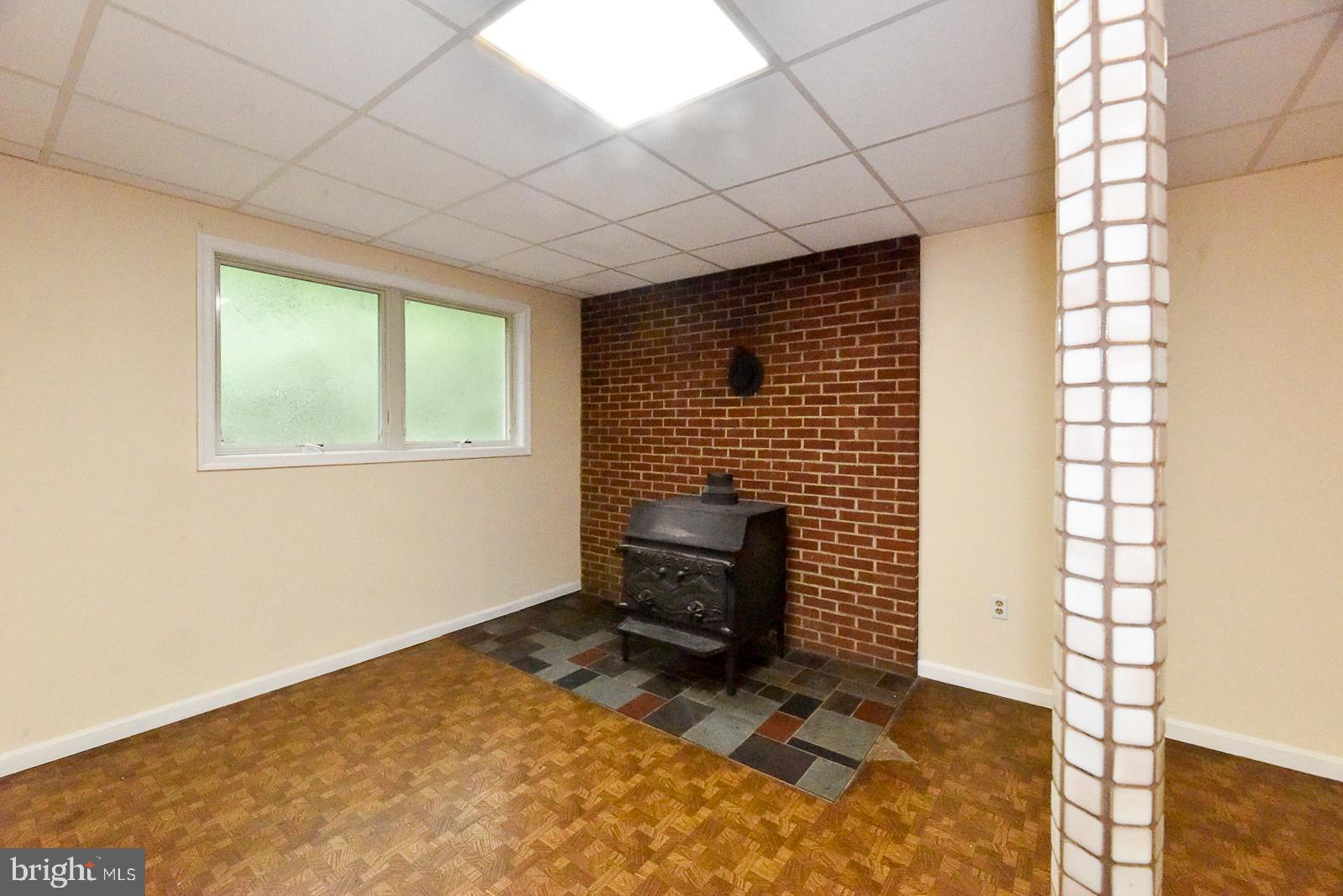 LAND O LAKES - Residential Lease