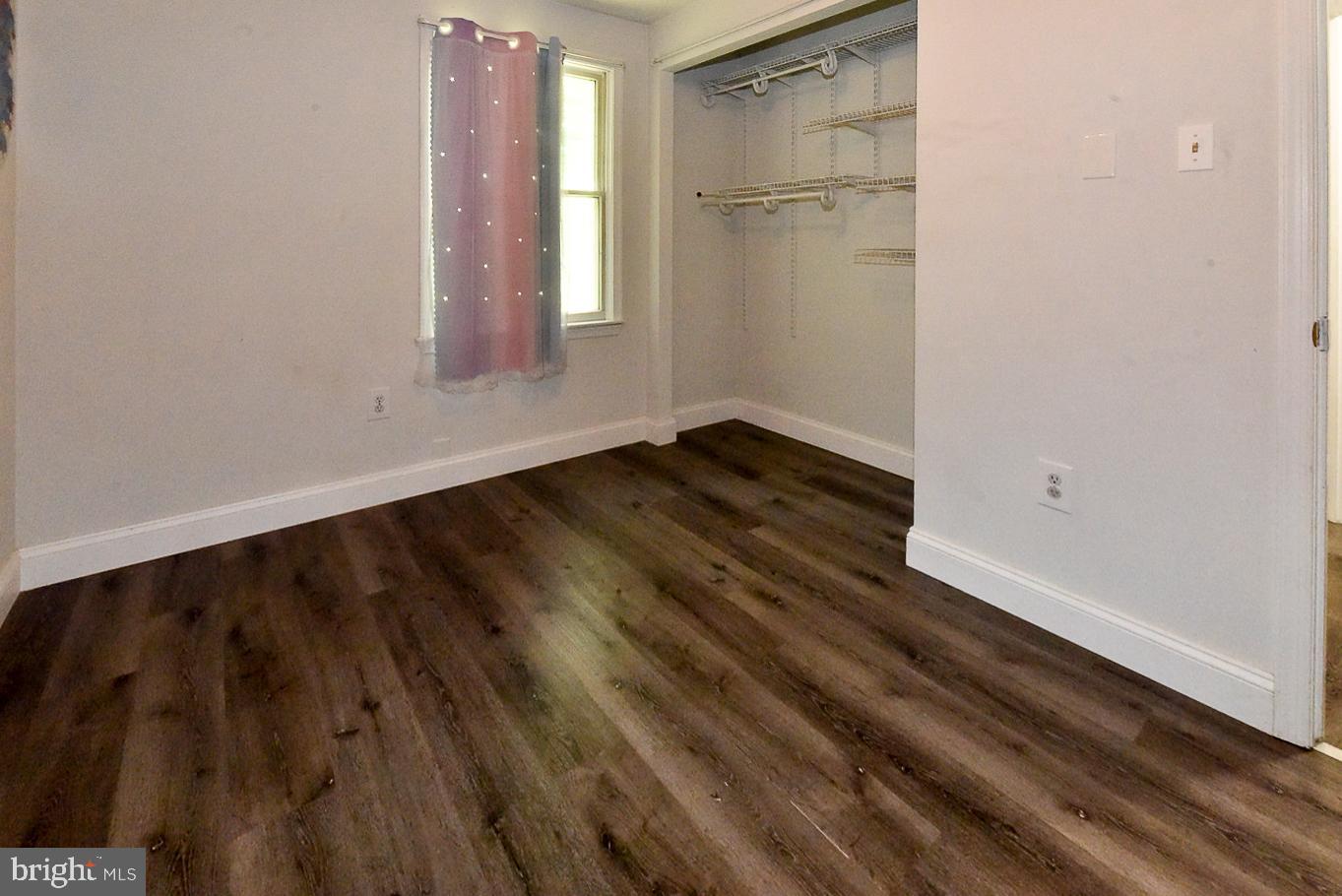 LAND O LAKES - Residential Lease