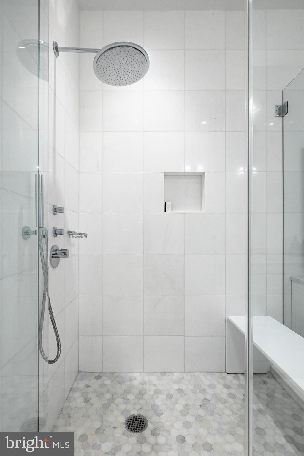 SOCIETY HILL - Residential