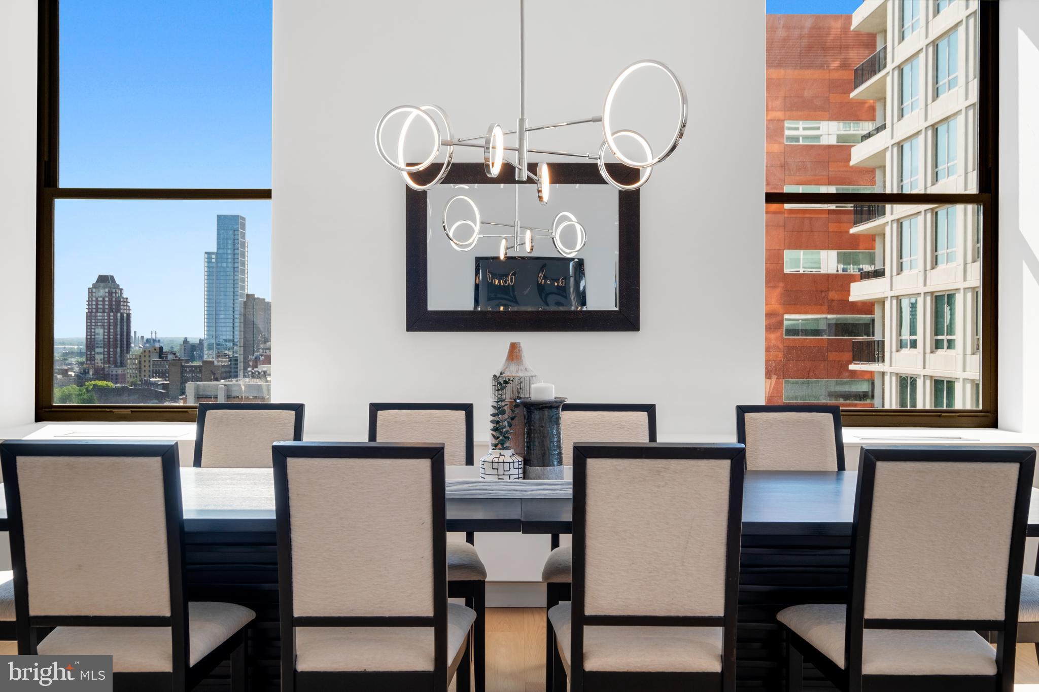 SOCIETY HILL - Residential