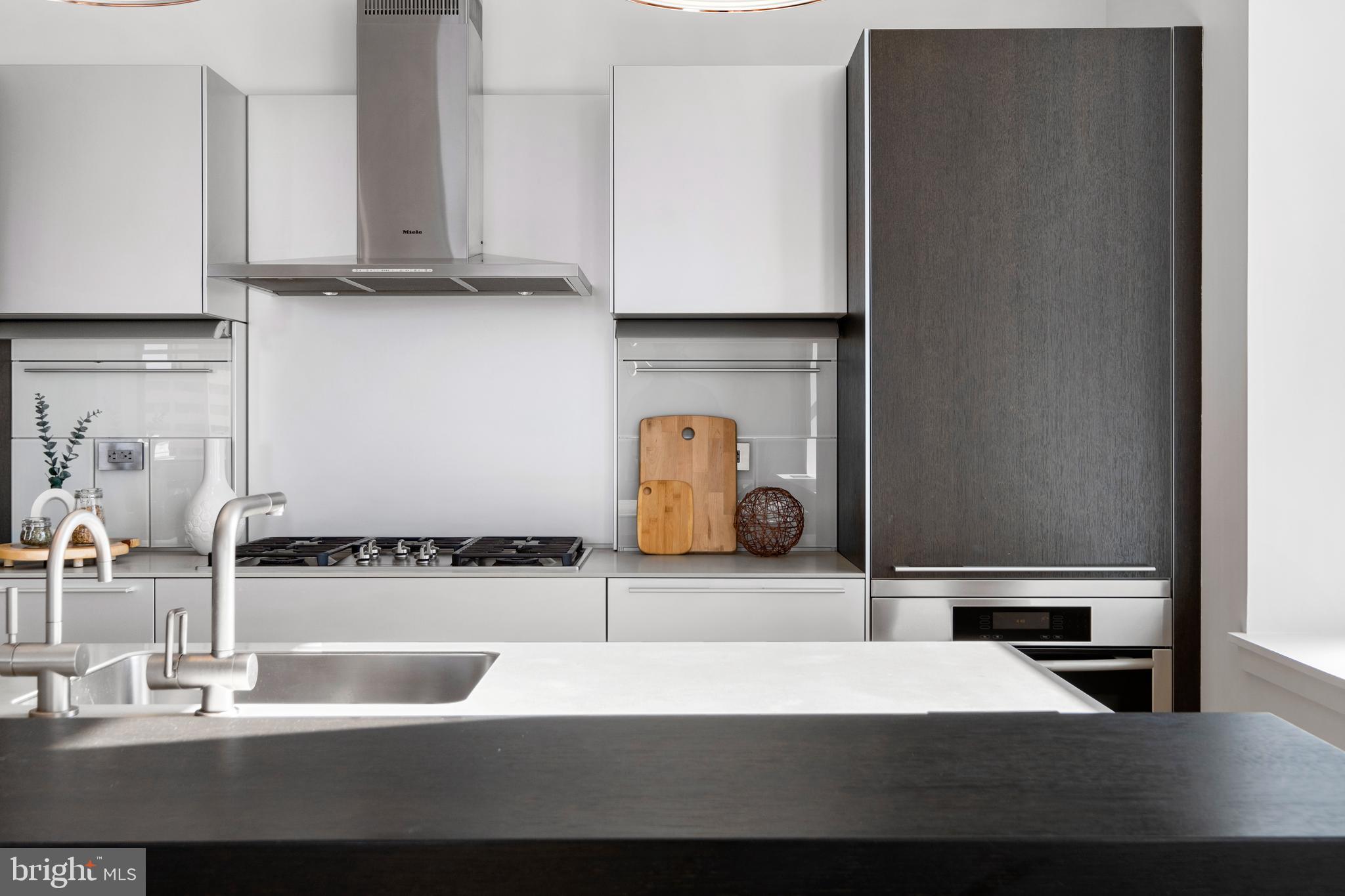 SOCIETY HILL - Residential